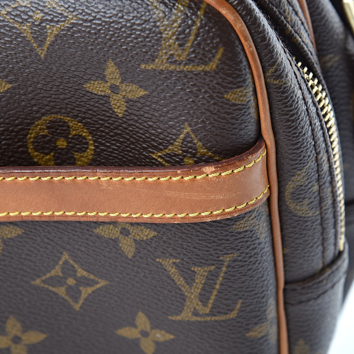 Louis Vuitton Monogram Reporter PM 14 of 16