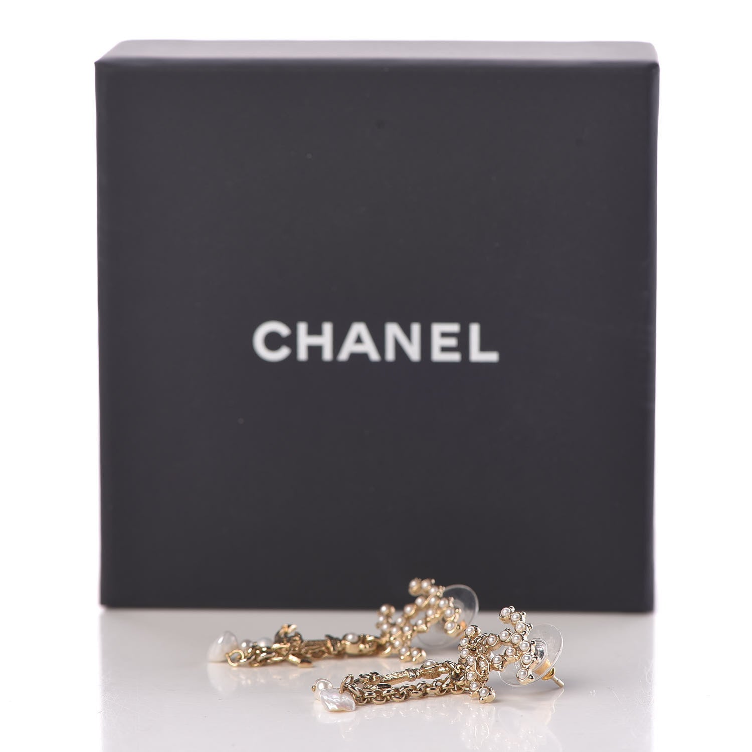 Chanel Pearl Chain CC Anchor Drop Earrings Pearly White Gold 5 of 5