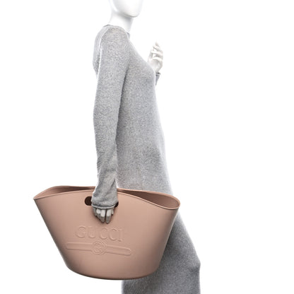 Gucci Rubber Oversized Logo Tote Rosa 2 of 9