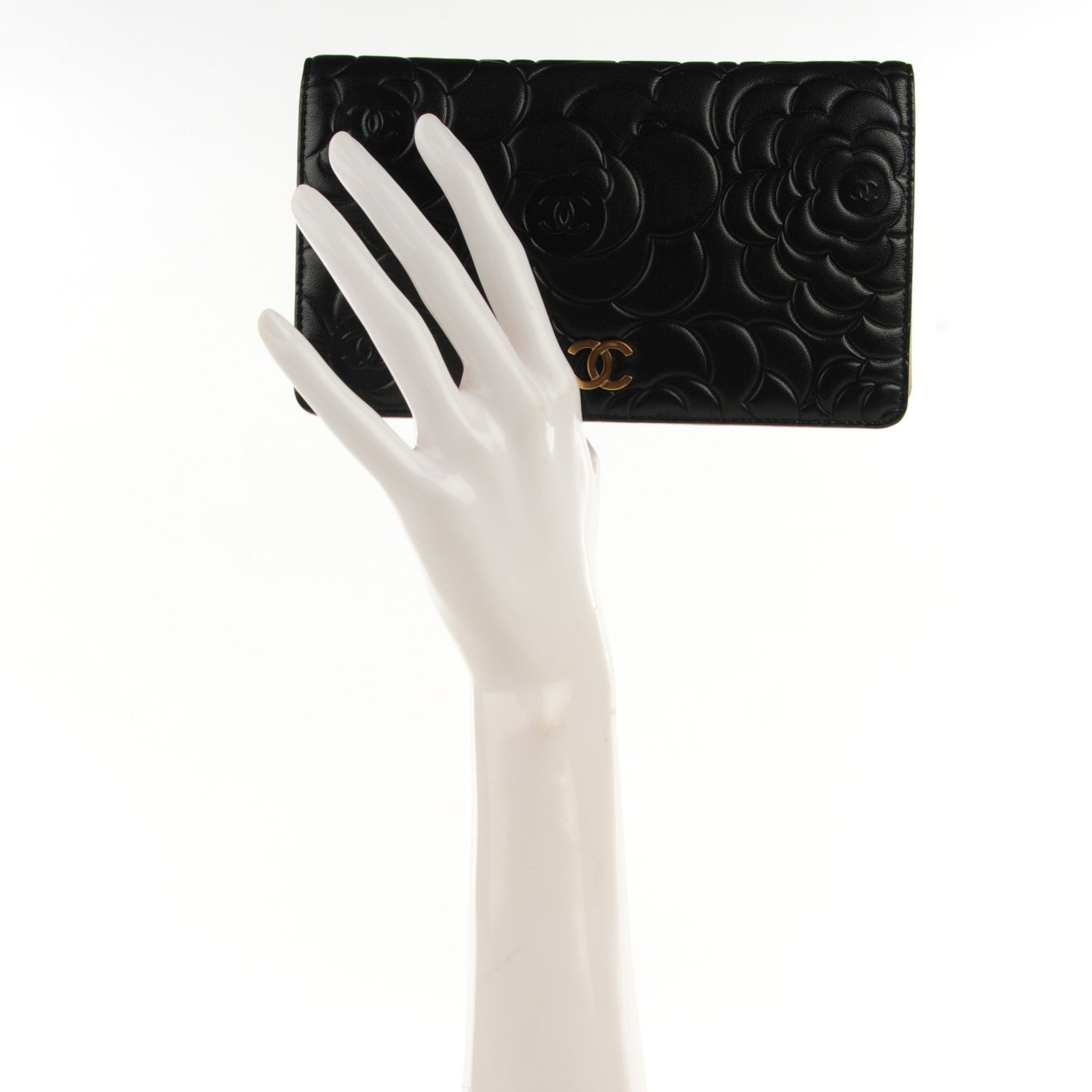 Chanel Lambskin Camellia Embossed Yen Wallet Black 2 of 8