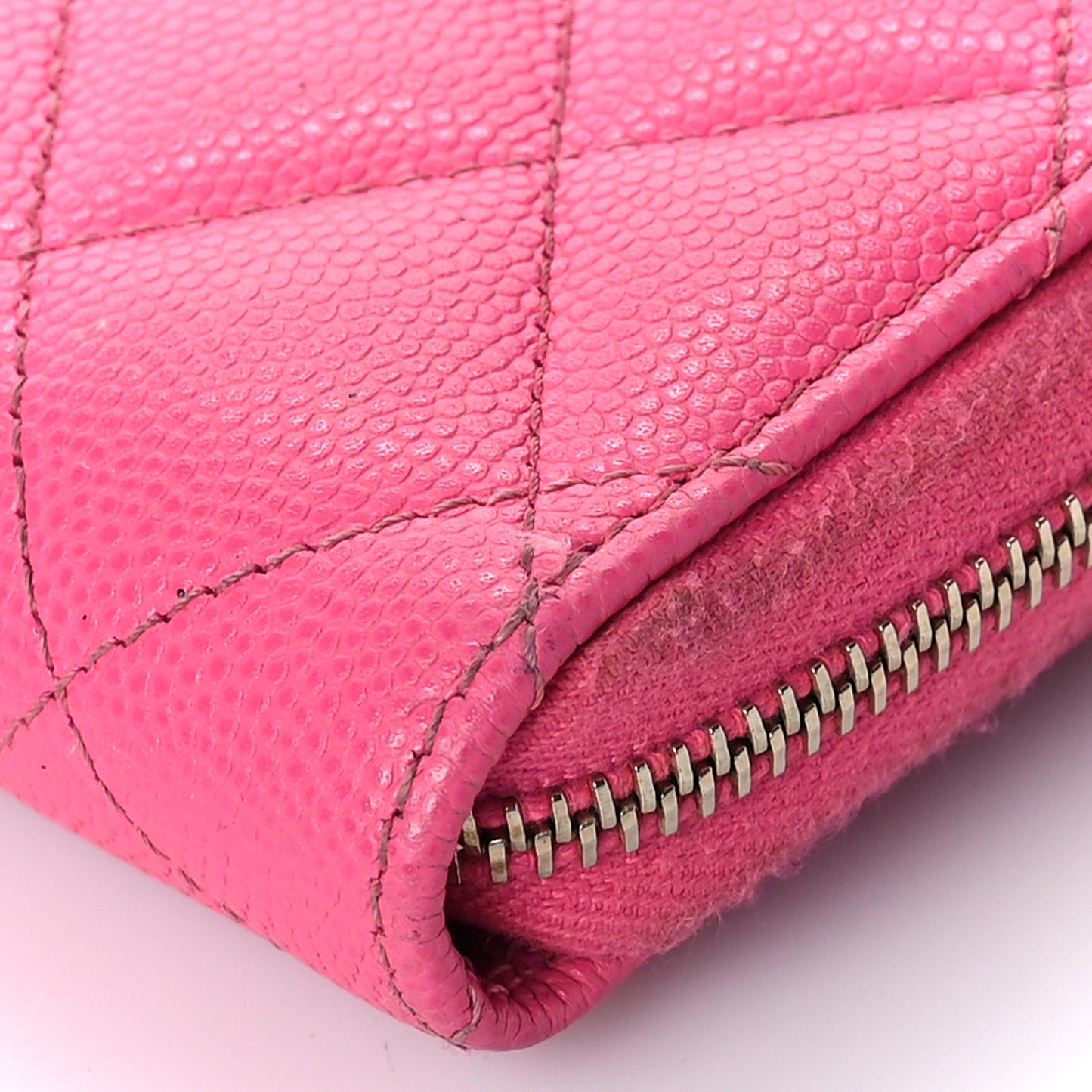 Caviar Quilted Zip Coin Purse Pink