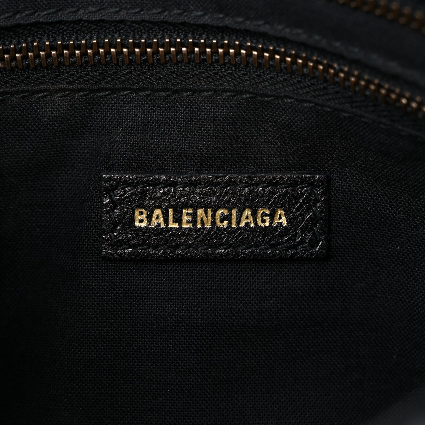 Agneau Arena Graffiti All Over Classic Hardware Mini City Black Multicolor