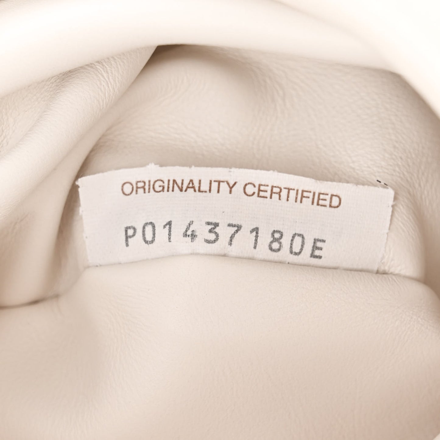 Nappa The Belt Chain Pouch Chalk