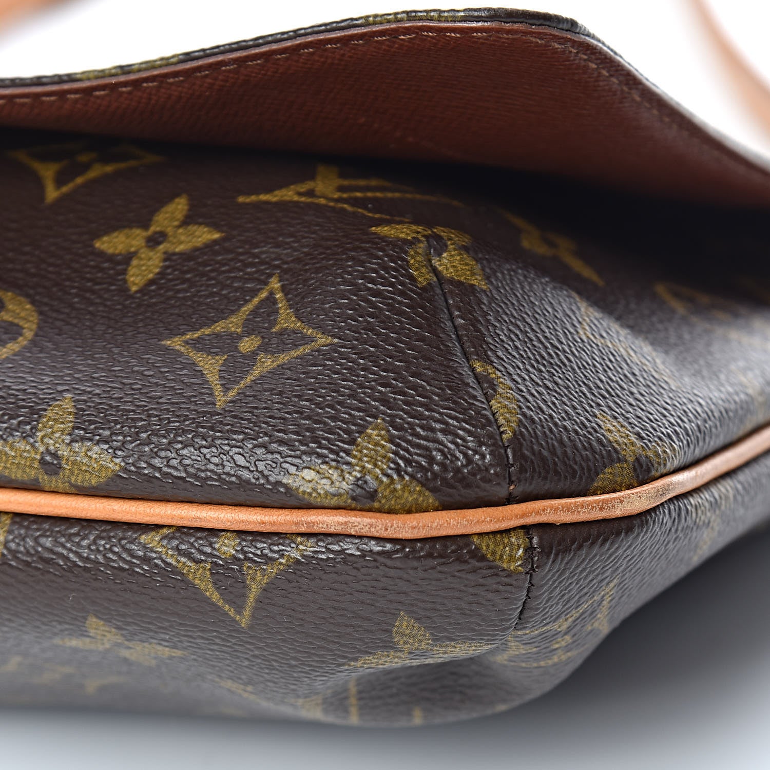 Louis Vuitton Monogram Musette Tango 8 of 14
