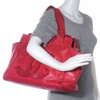 Chanel Lambskin Large CC Discus Tote Fuchsia 2 of 8