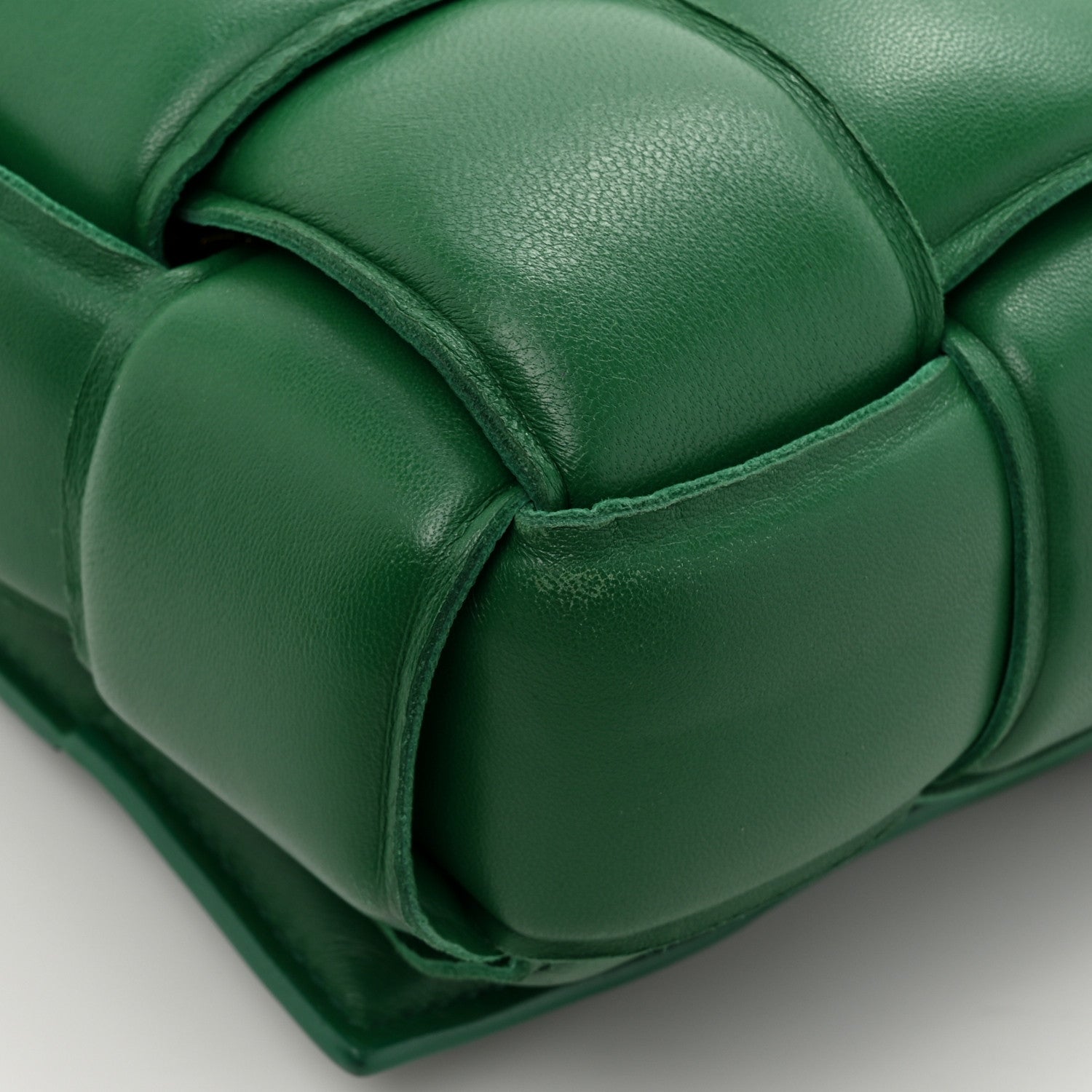 Bottega Veneta Lambskin Maxi Intreccio Padded Chain Cassette Crossbody Bag Racing Green 13 of 15