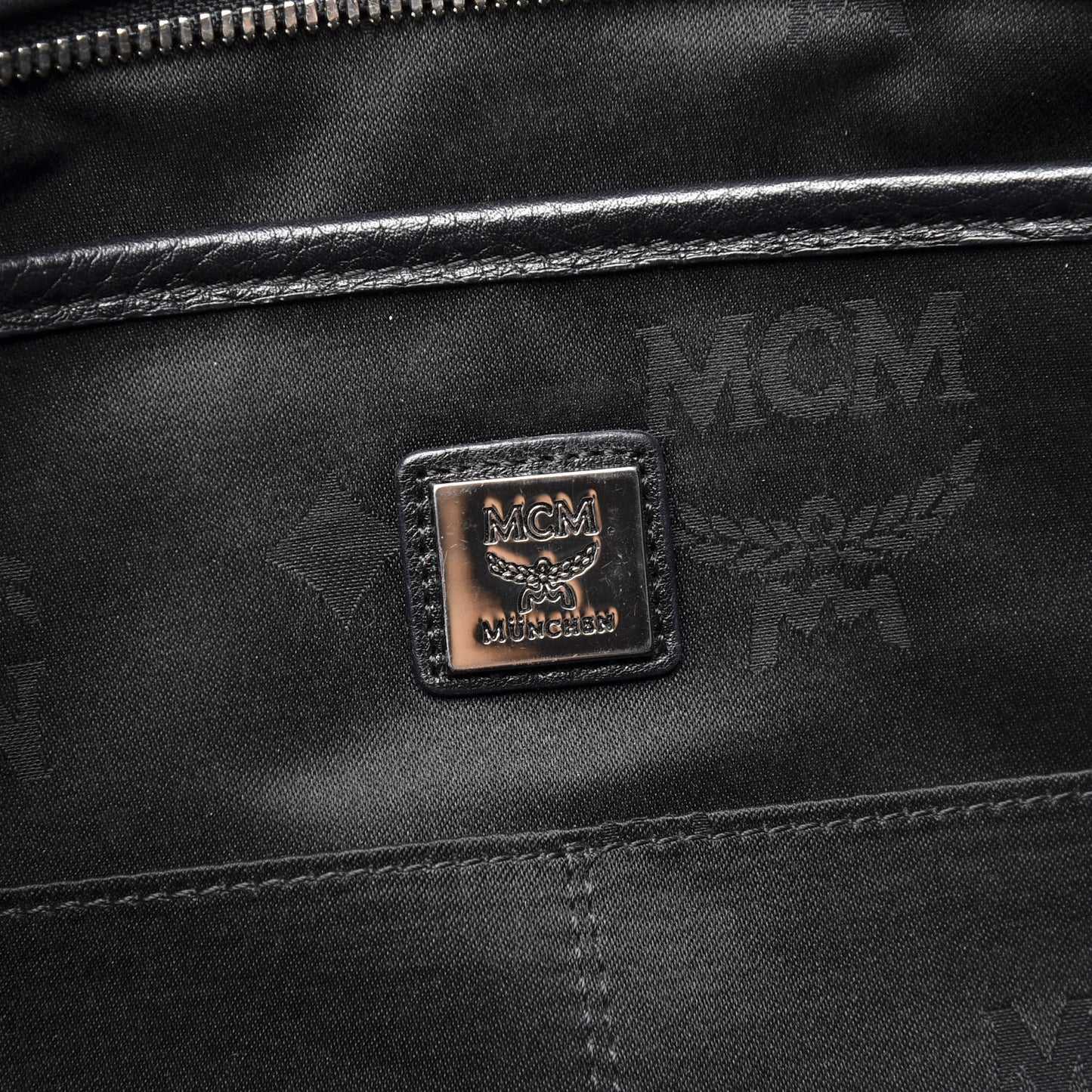 Visetos Medium Anya Zip Top Shopper Tote Black
