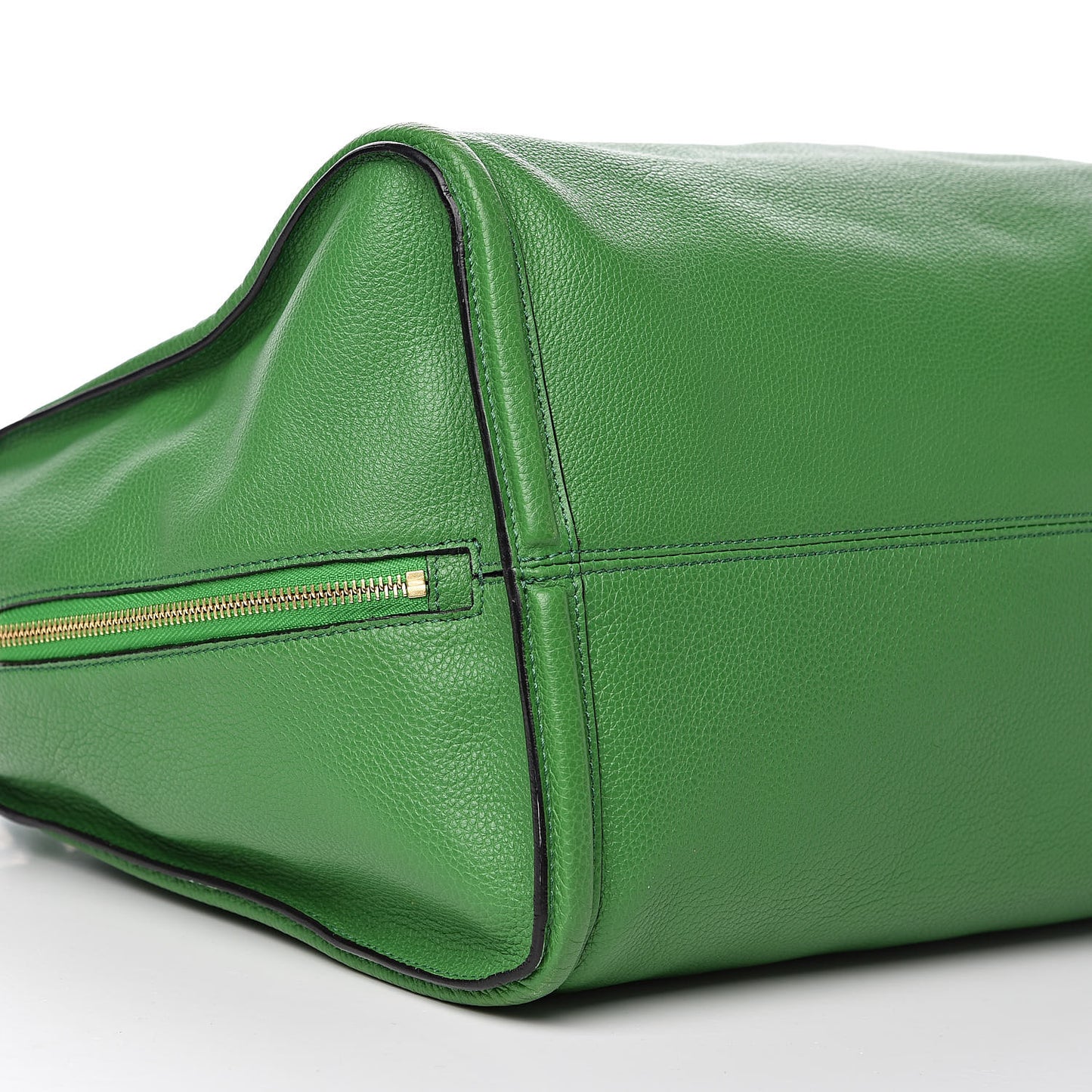 Pebbled Calfskin Large Skull Padlock Zip Around Tote Green