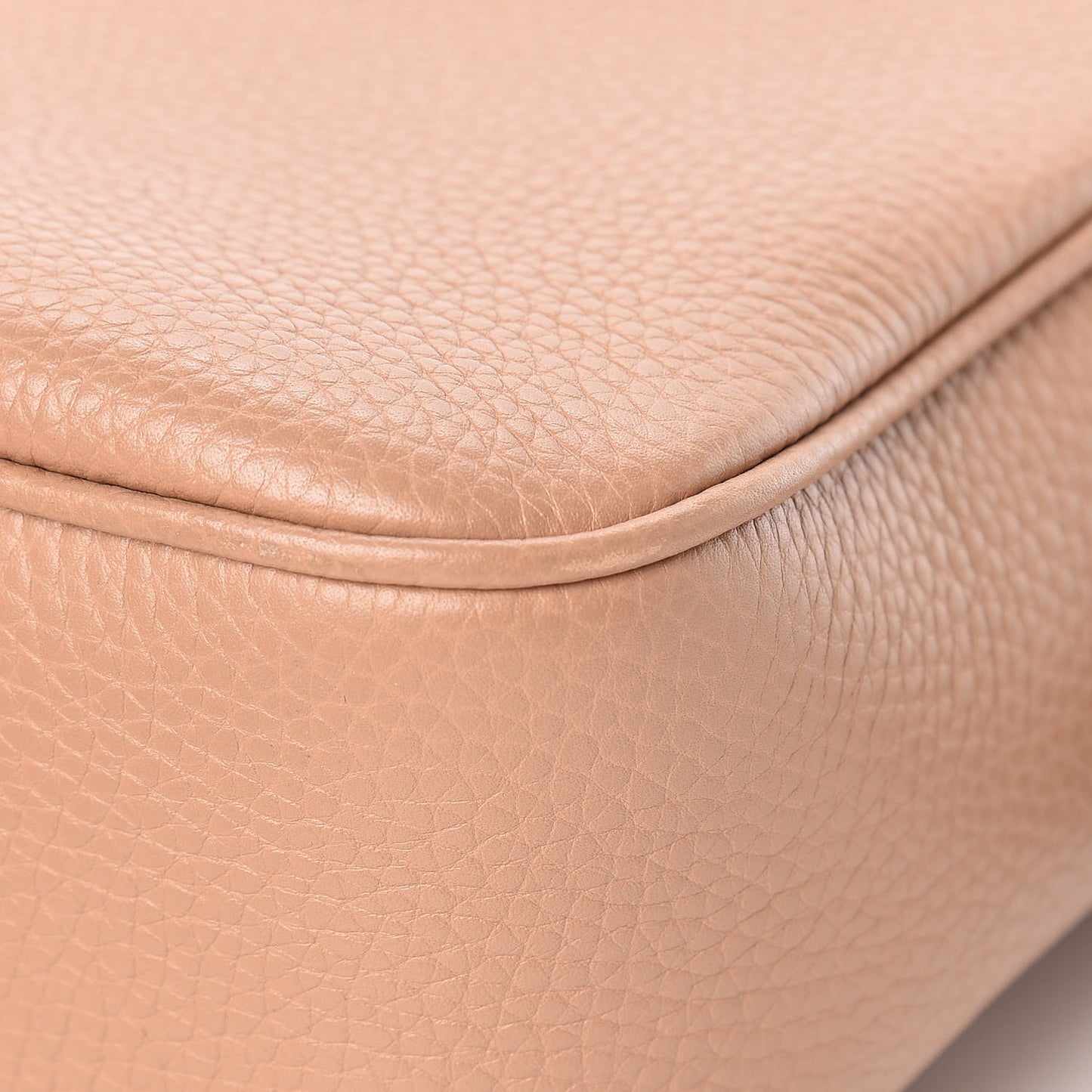 Pebbled Calfskin Small Soho Disco Bag Rose Beige