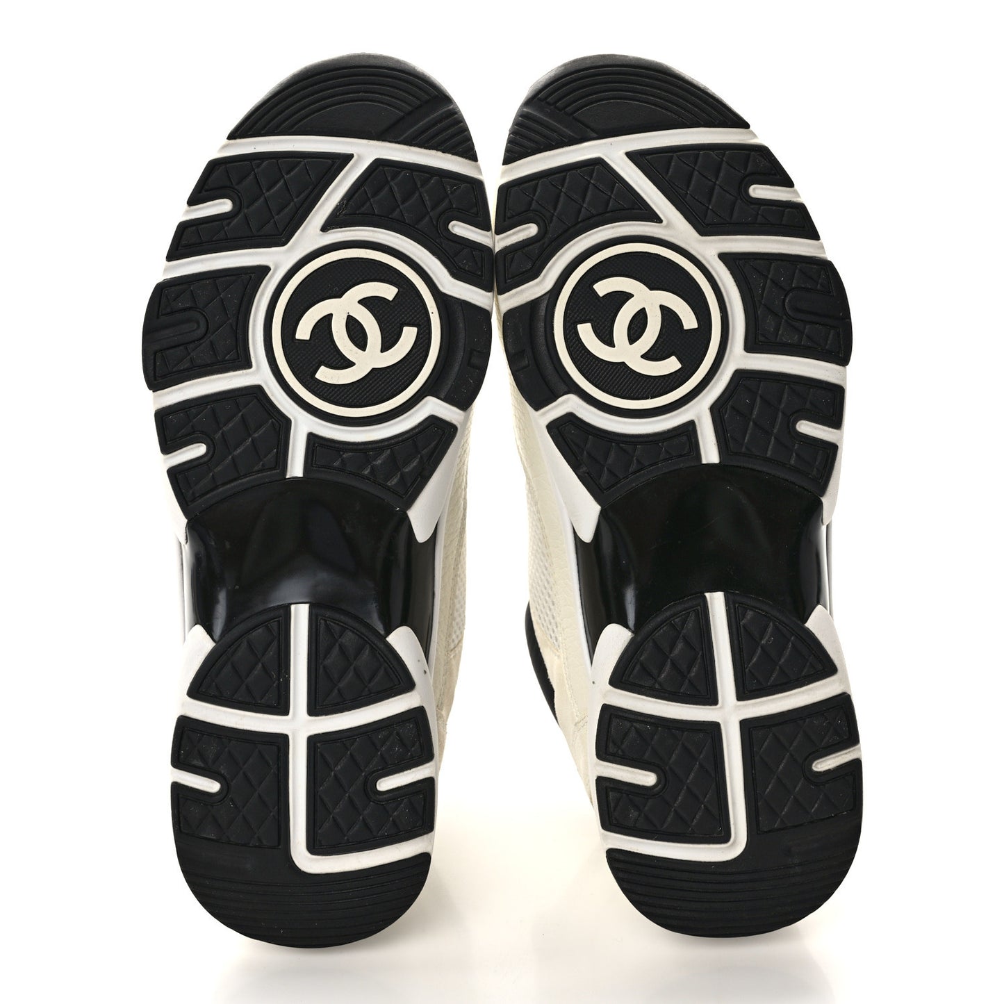 Mesh Suede Calfskin Grained Calfskin Womens CC Sneakers 38 White Black