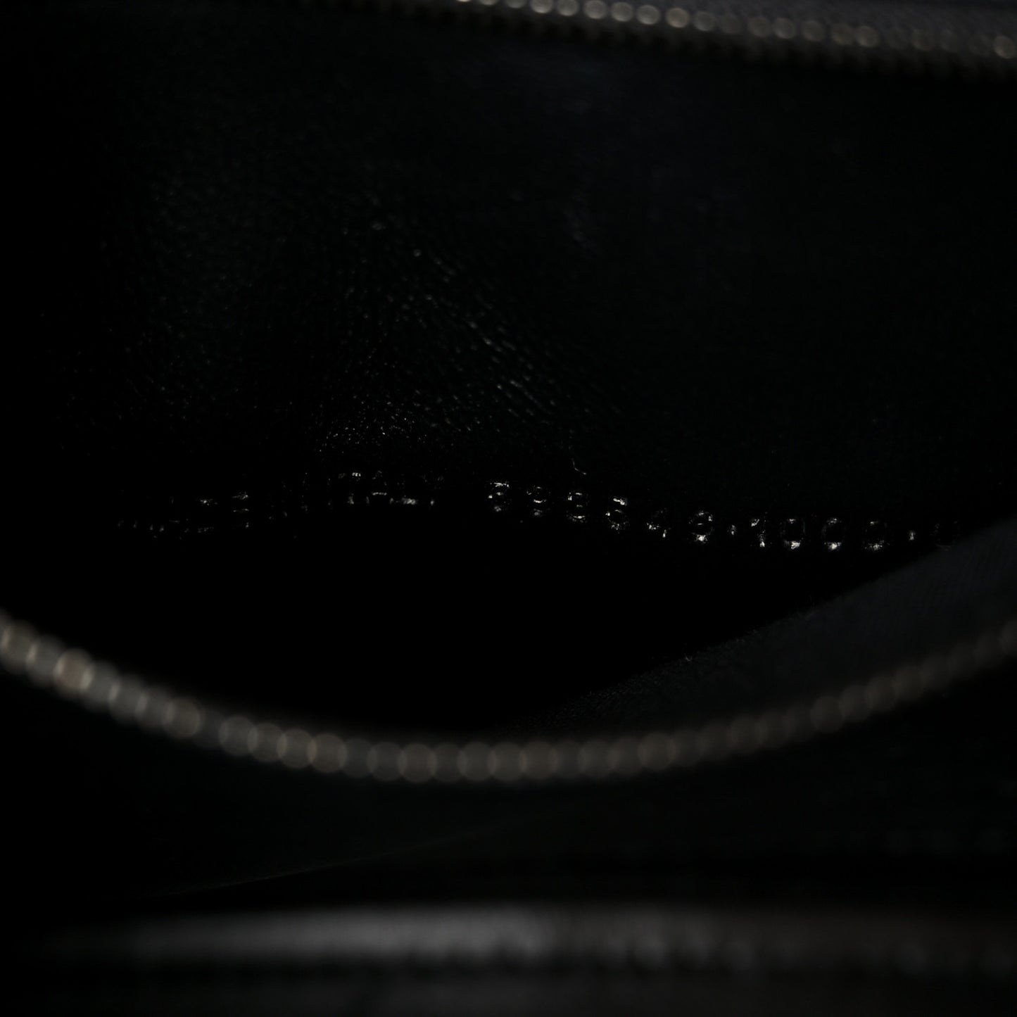 Shiny Calfskin Monochrome Crocodile Embossed Small Hourglass Top Handle Bag Black