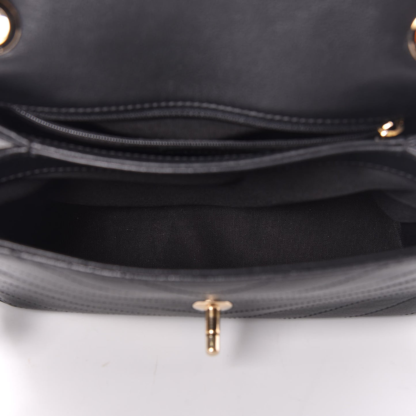Grained Calfskin Small Chevron Chic Top Handle Flap Black