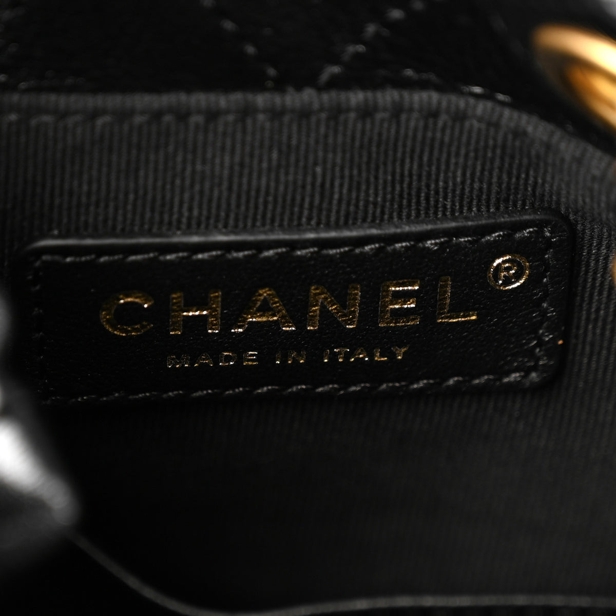 Shiny Lambskin Quilted Chain Around Drawstring Bucket Clutch With Chain Black