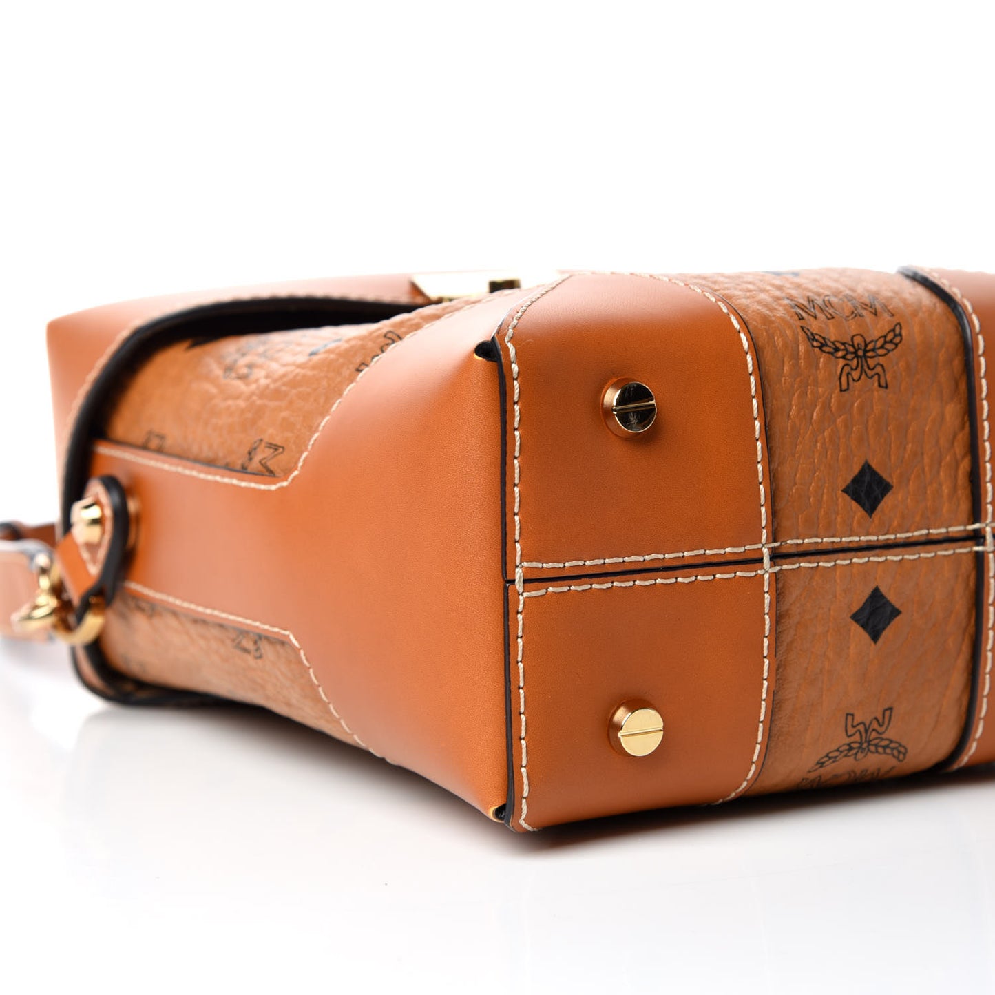 Visetos Small Soft Berlin Crossbody Cognac