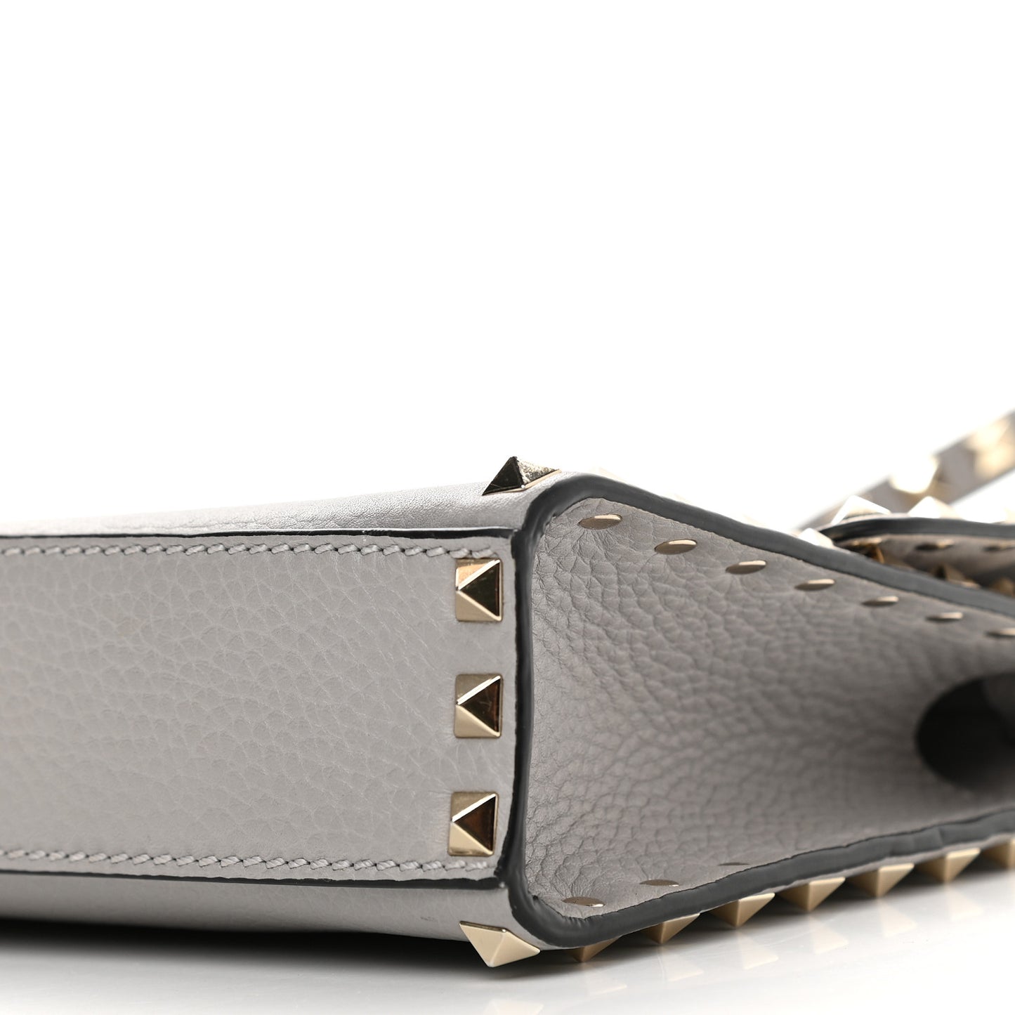 Pebbled Calfskin Medium Rockstud Flip Lock Crossbody Bag Pastel Grey