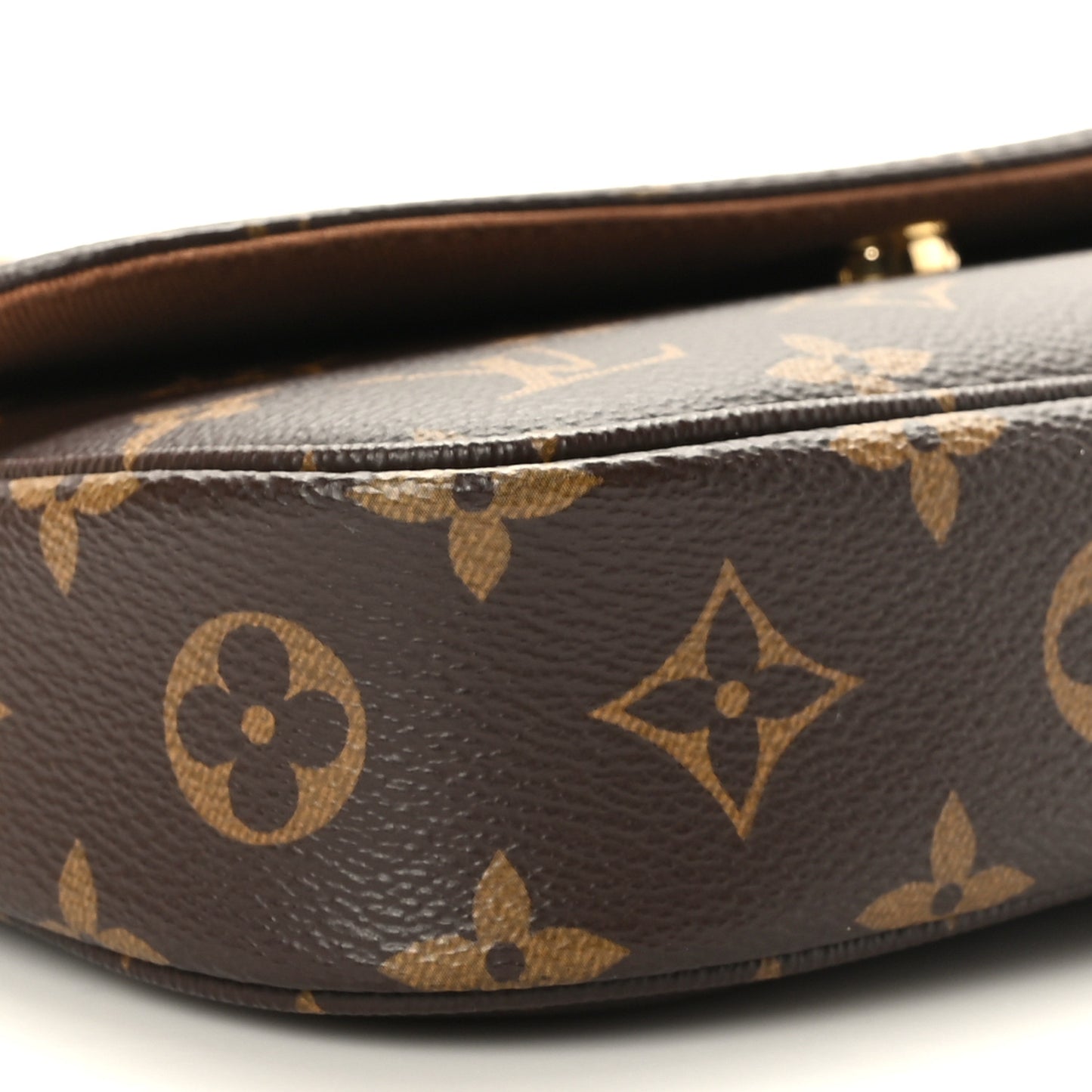 Monogram Ivy Wallet On Chain