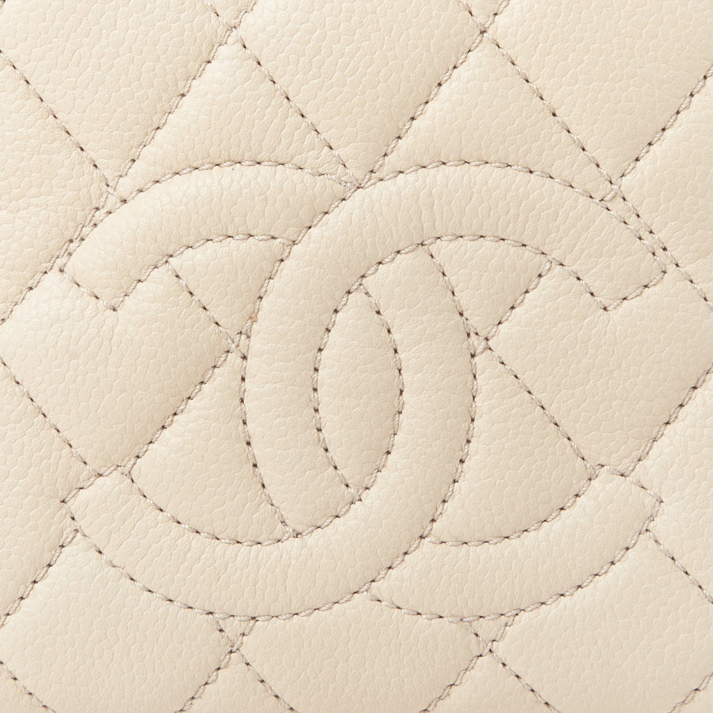 Caviar Quilted Petit Timeless Tote PTT Beige Clair