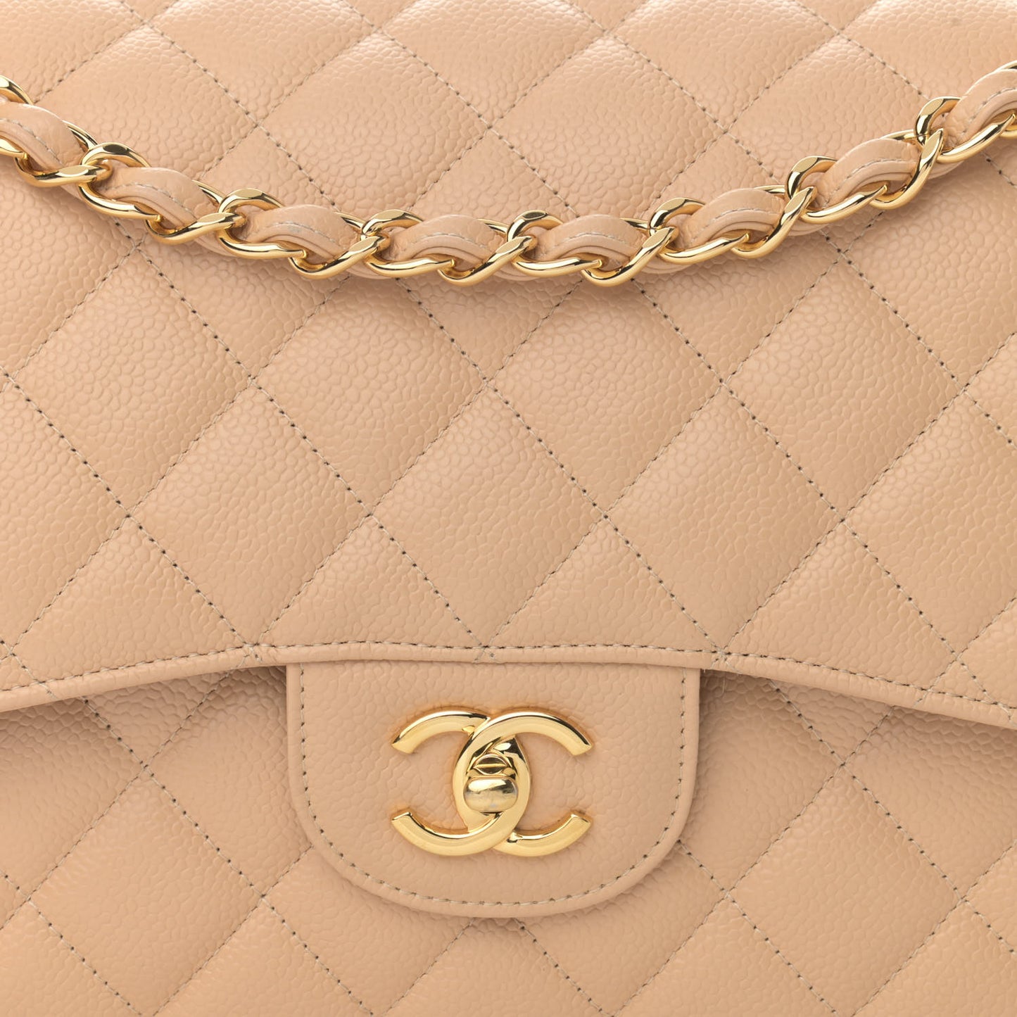 Caviar Quilted Jumbo Double Flap Beige Clair