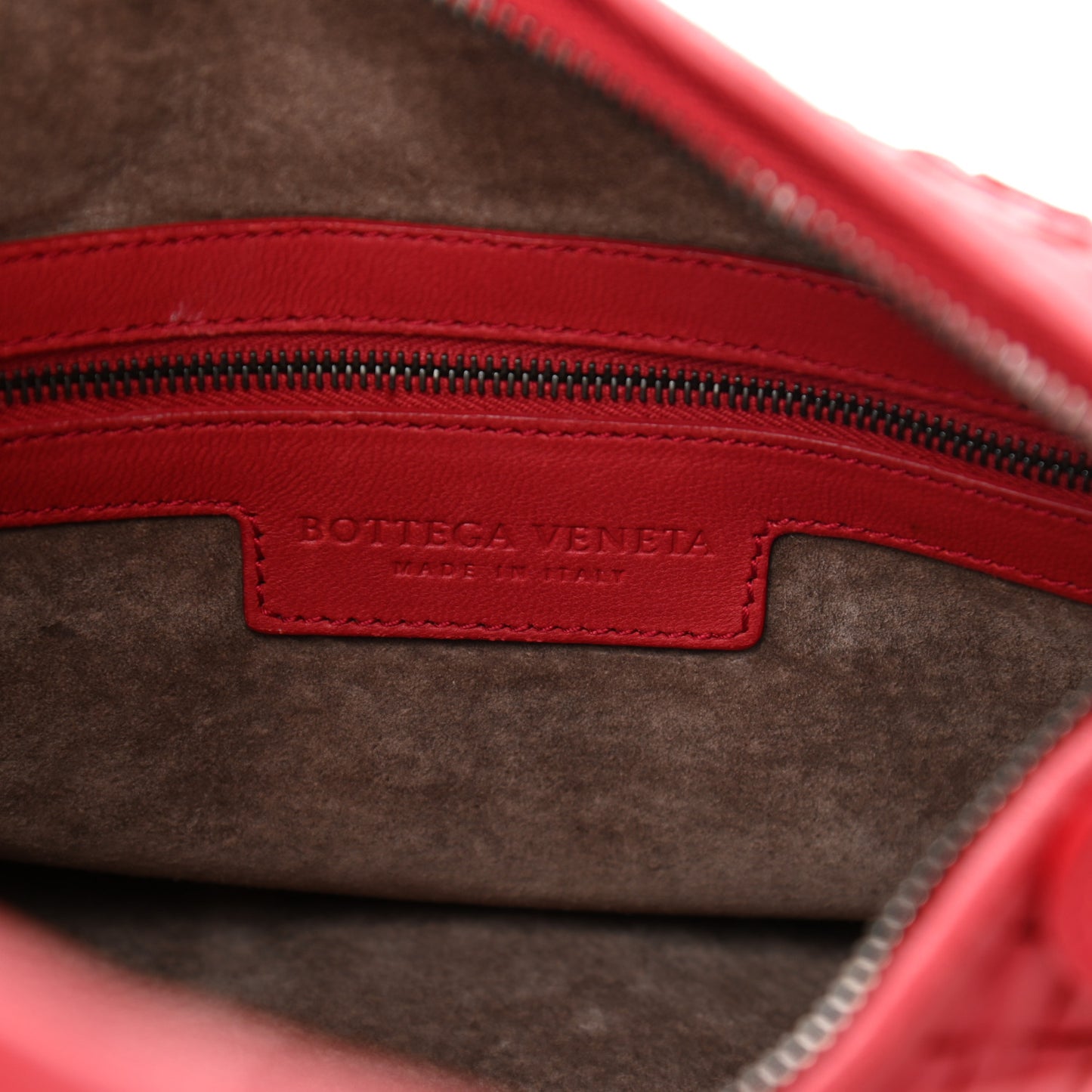 Nappa Intrecciato Medium Veneta Hobo Red