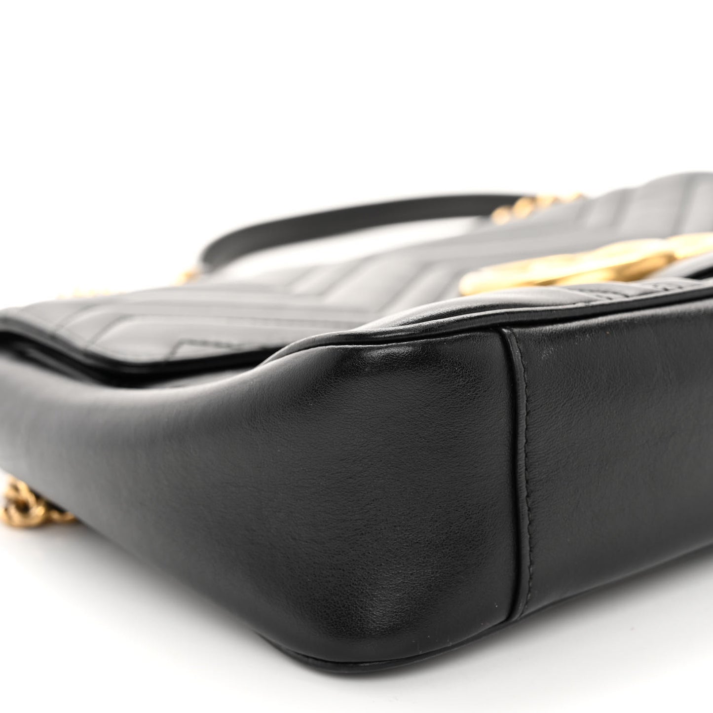 Calfskin Matelasse Medium GG Marmont Shoulder Bag Black