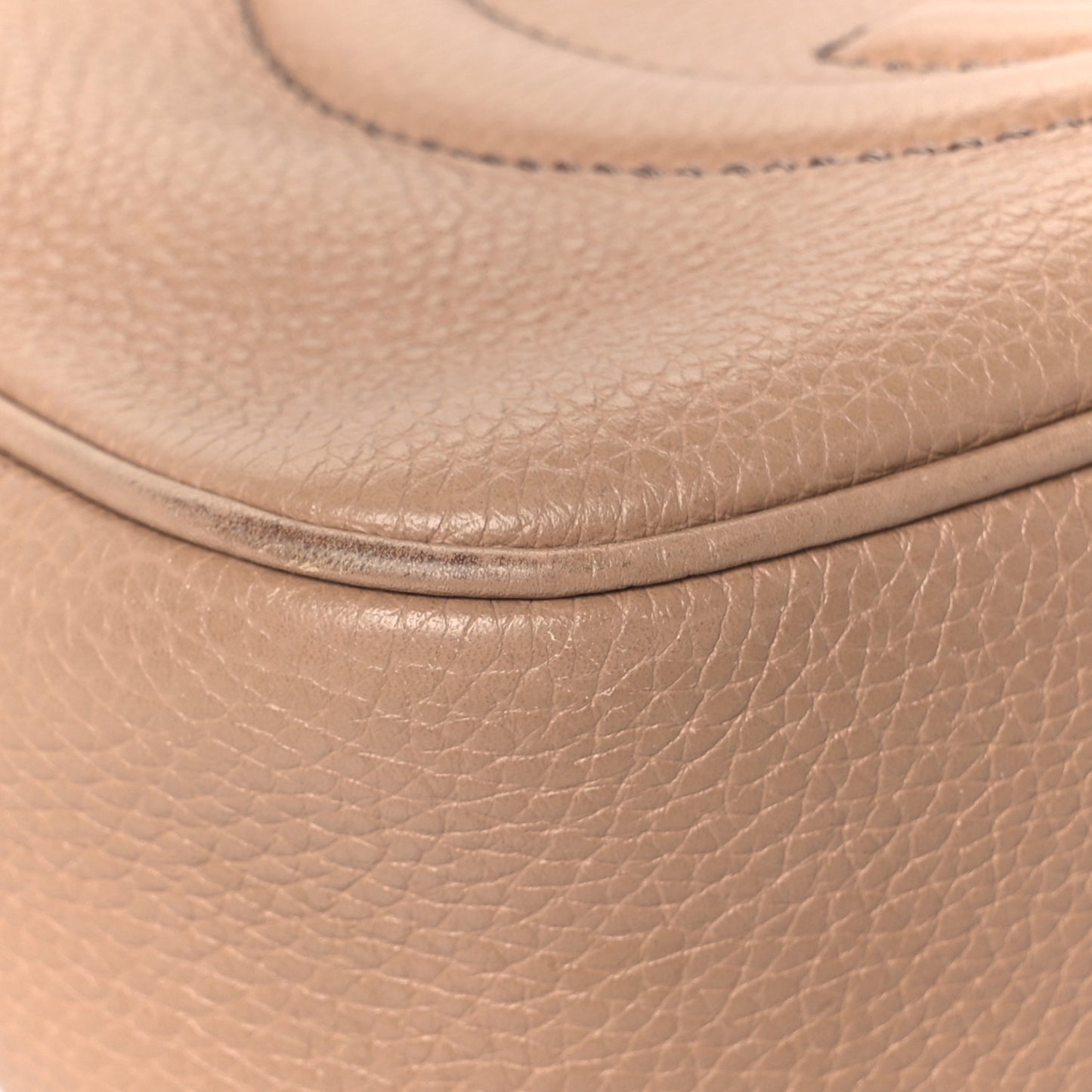 Pebbled Calfskin Small Soho Disco Bag Camelia