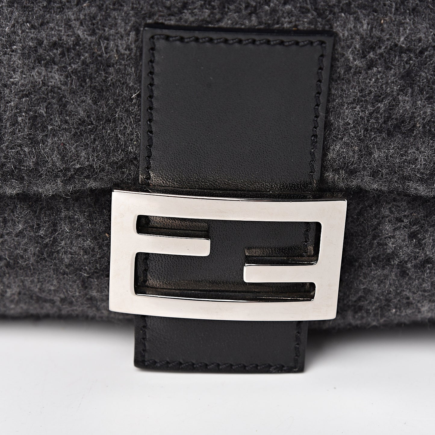 Wool Zucca Mama Baguette Grey