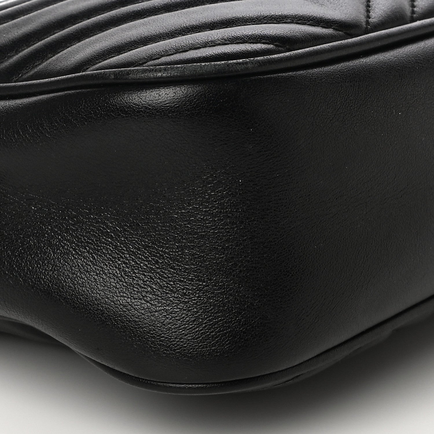 Gucci Calfskin Matelasse Small GG Marmont Chain Shoulder Bag Black 11 of 17