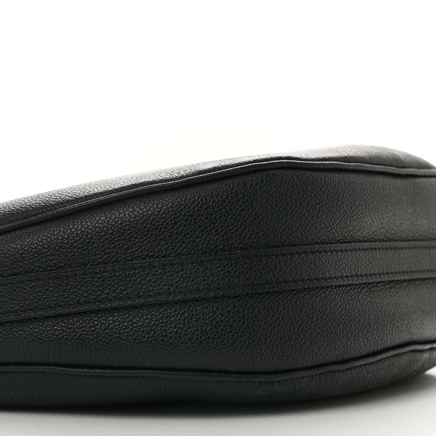 Louis Vuitton Empreinte Monogram Giant Loop Hobo Black 18 of 25