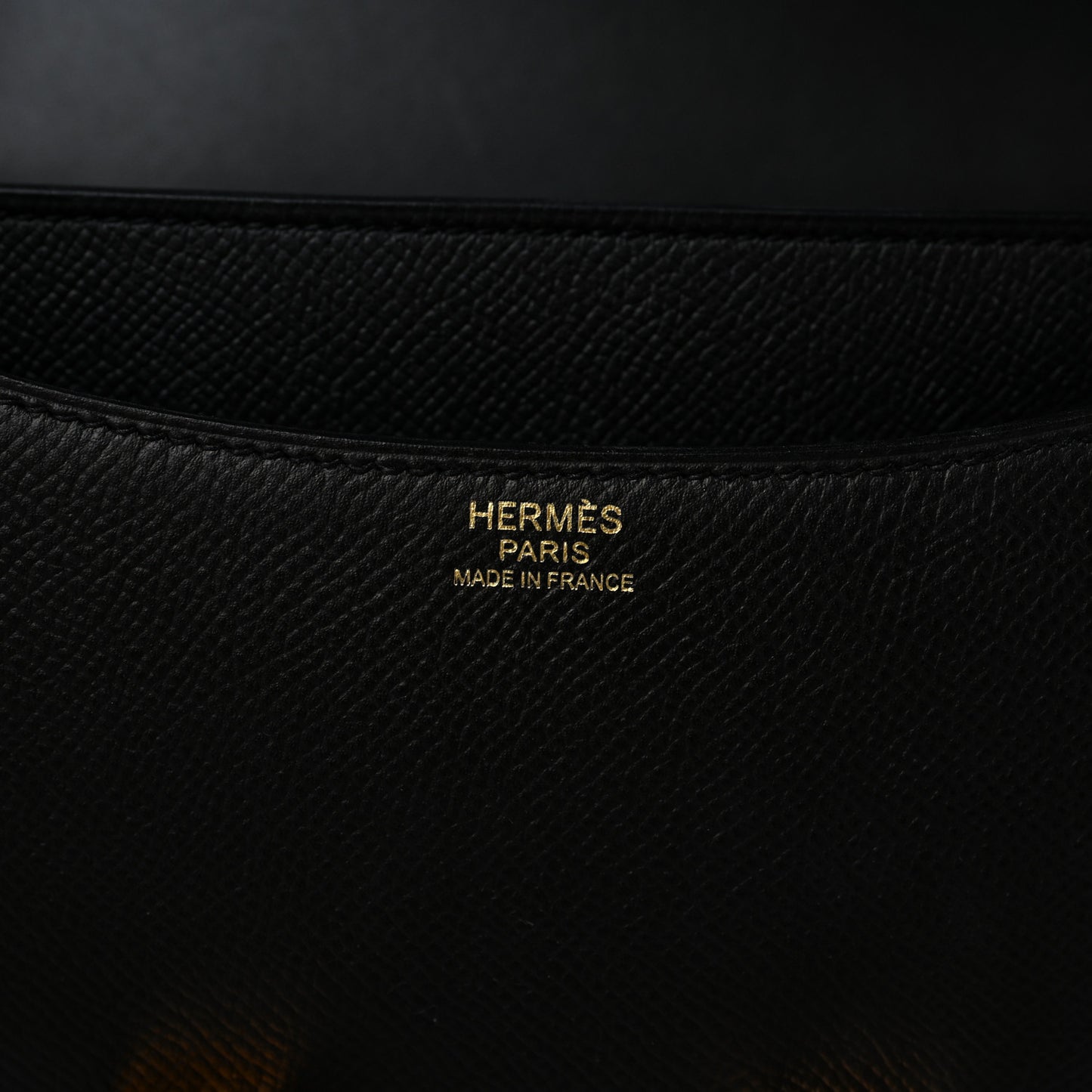 Epsom Constance 24 Black