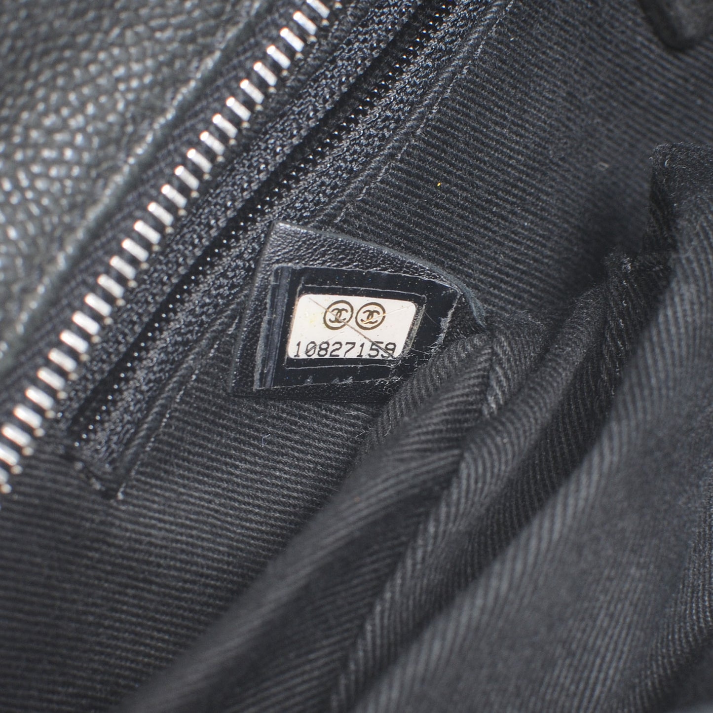 Distressed Caviar Outdoor Ligne Tote Black