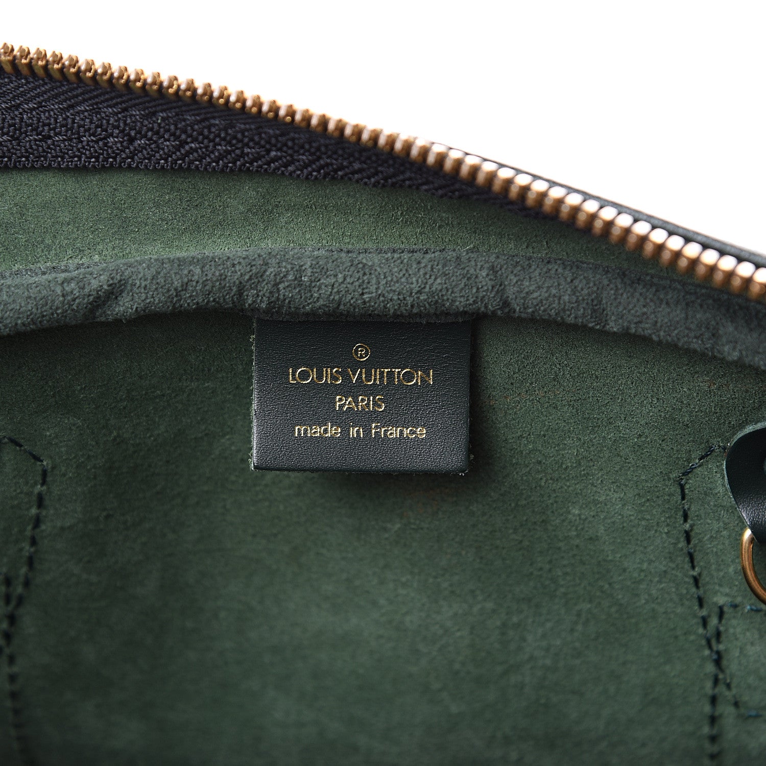 Louis Vuitton Taiga Kendall PM Epicea 5 of 16