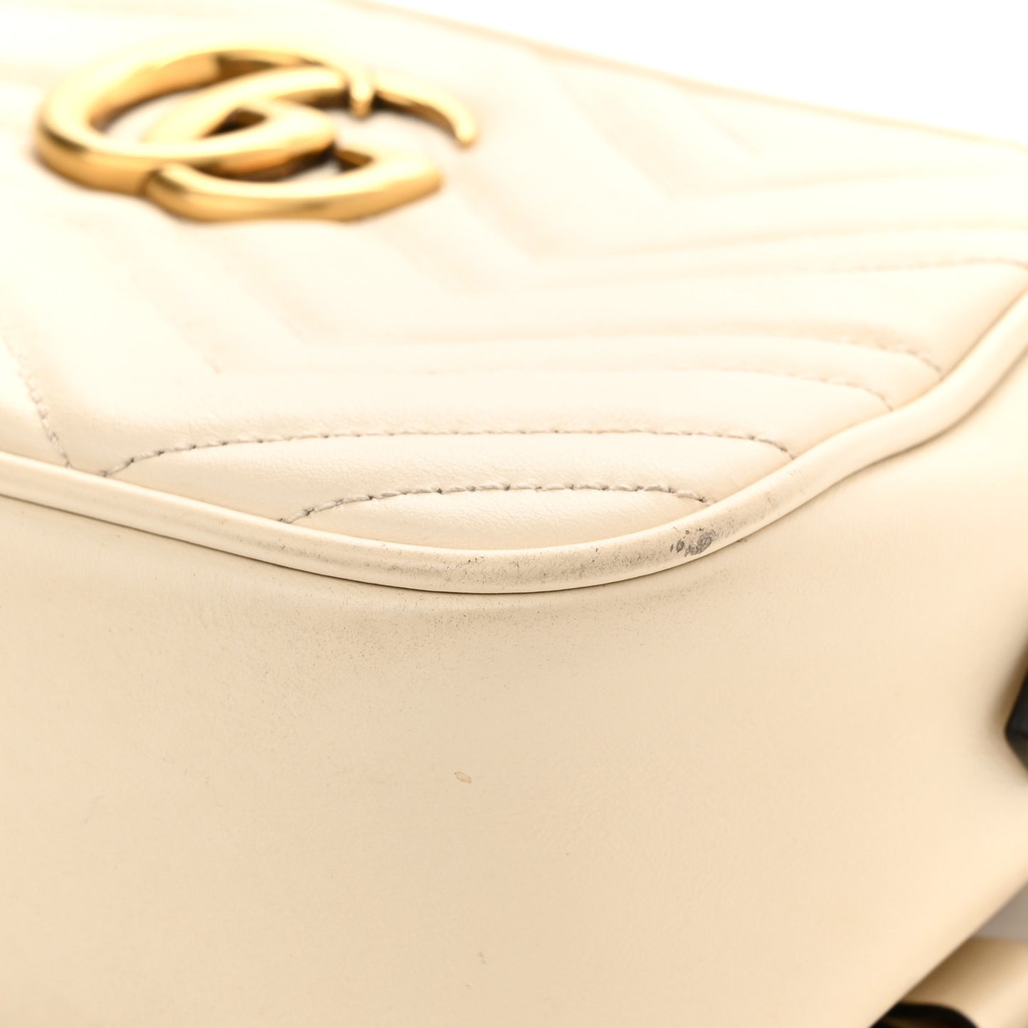 Calfskin Matelasse Small GG Marmont Chain Shoulder Bag White