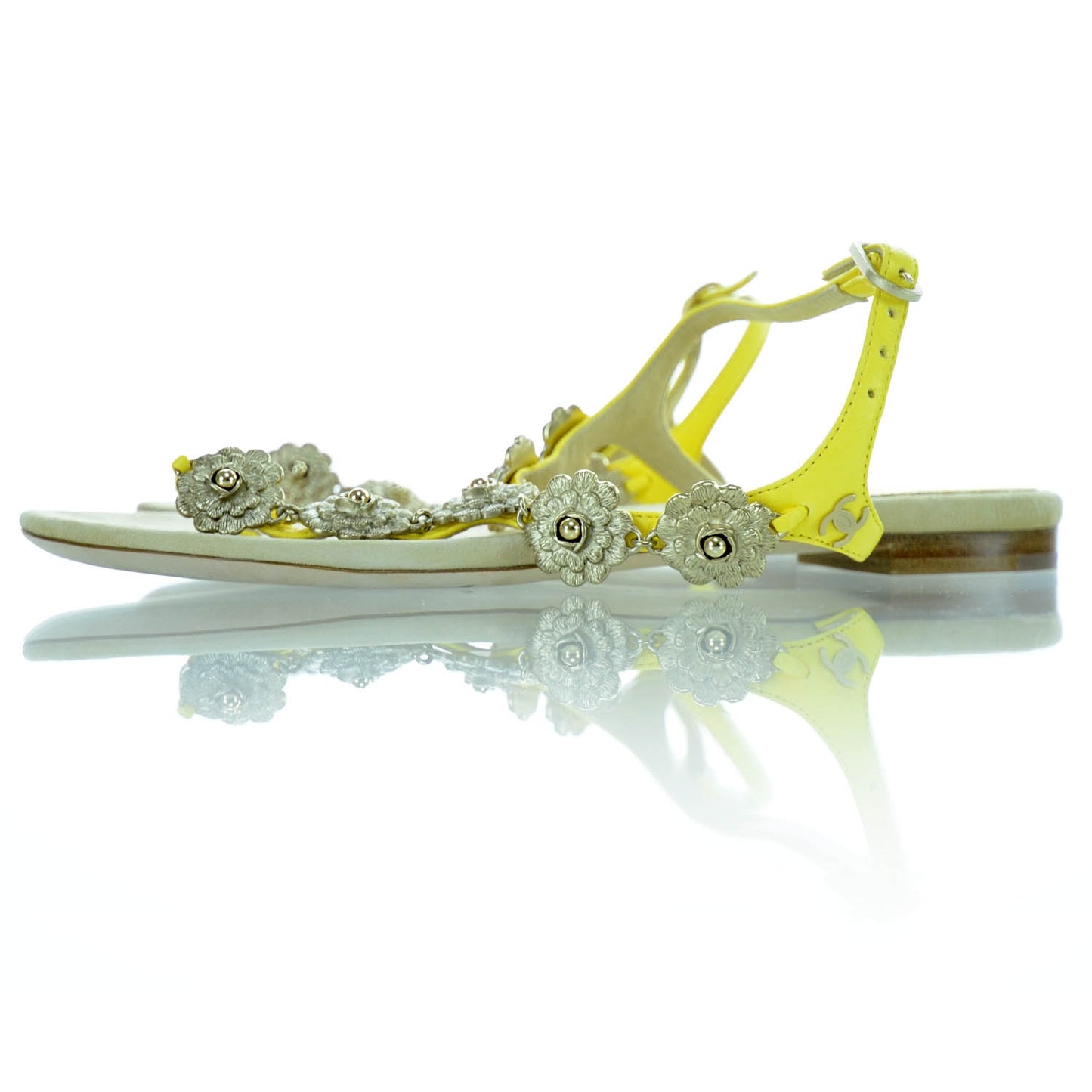 Leather Camellia Thong Sandals 36 Yellow