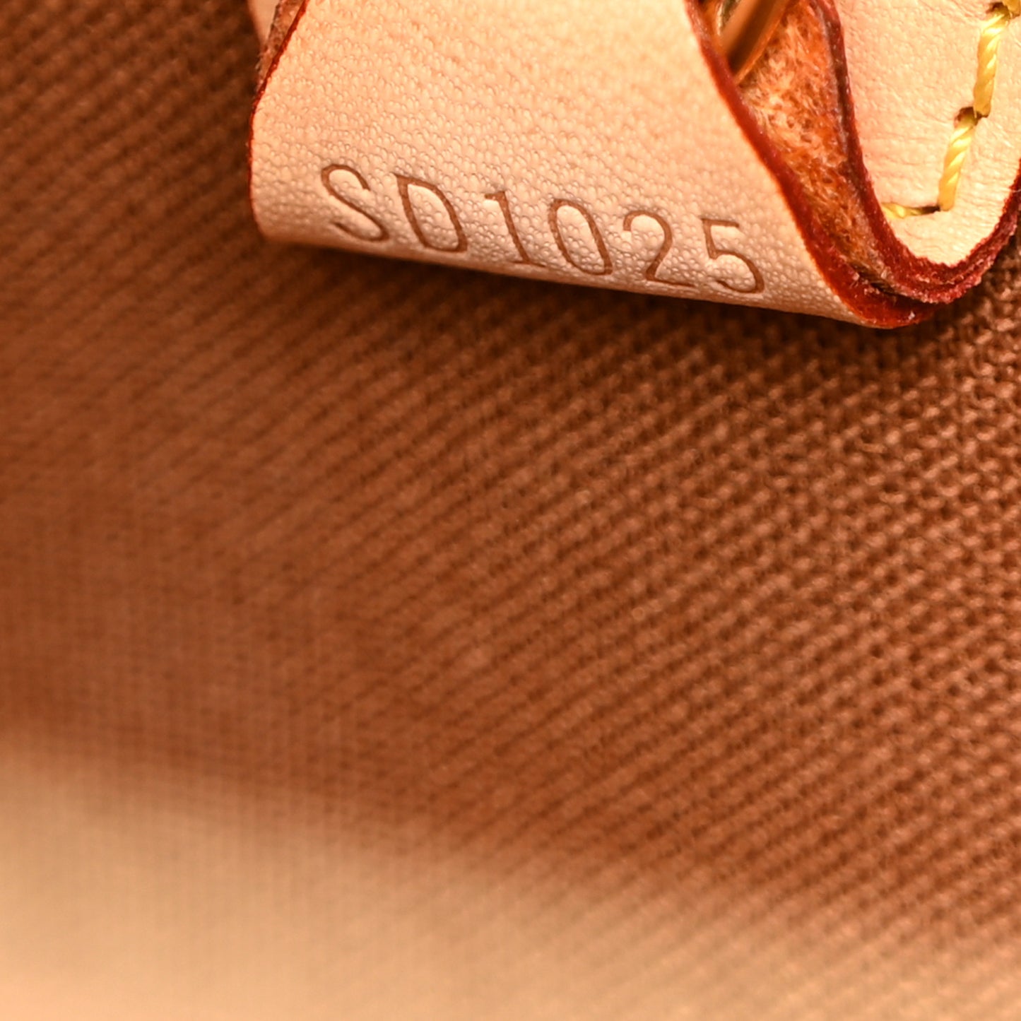 Monogram Ellipse PM