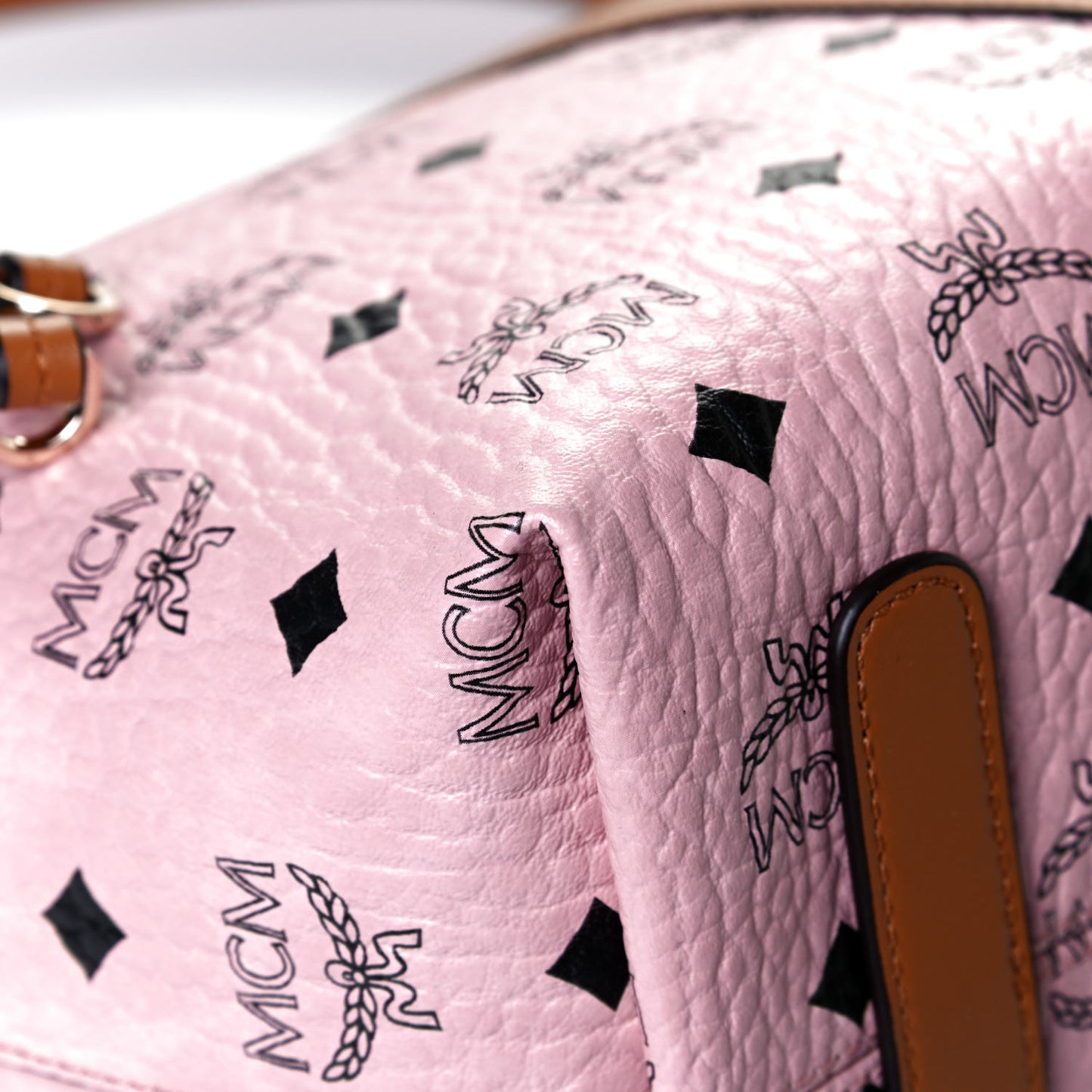 Visetos Medium Klara Hobo Soft Pink