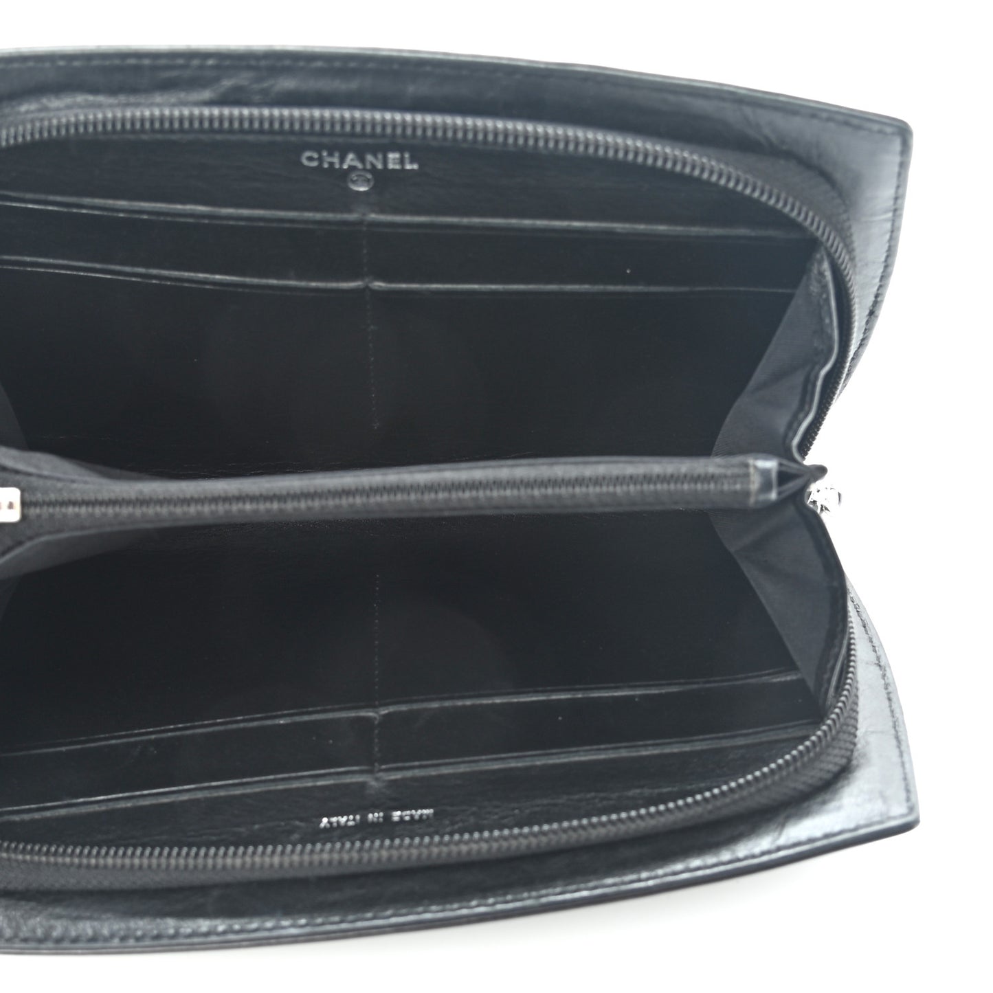 Patent Trousse Maquil Wallet Black