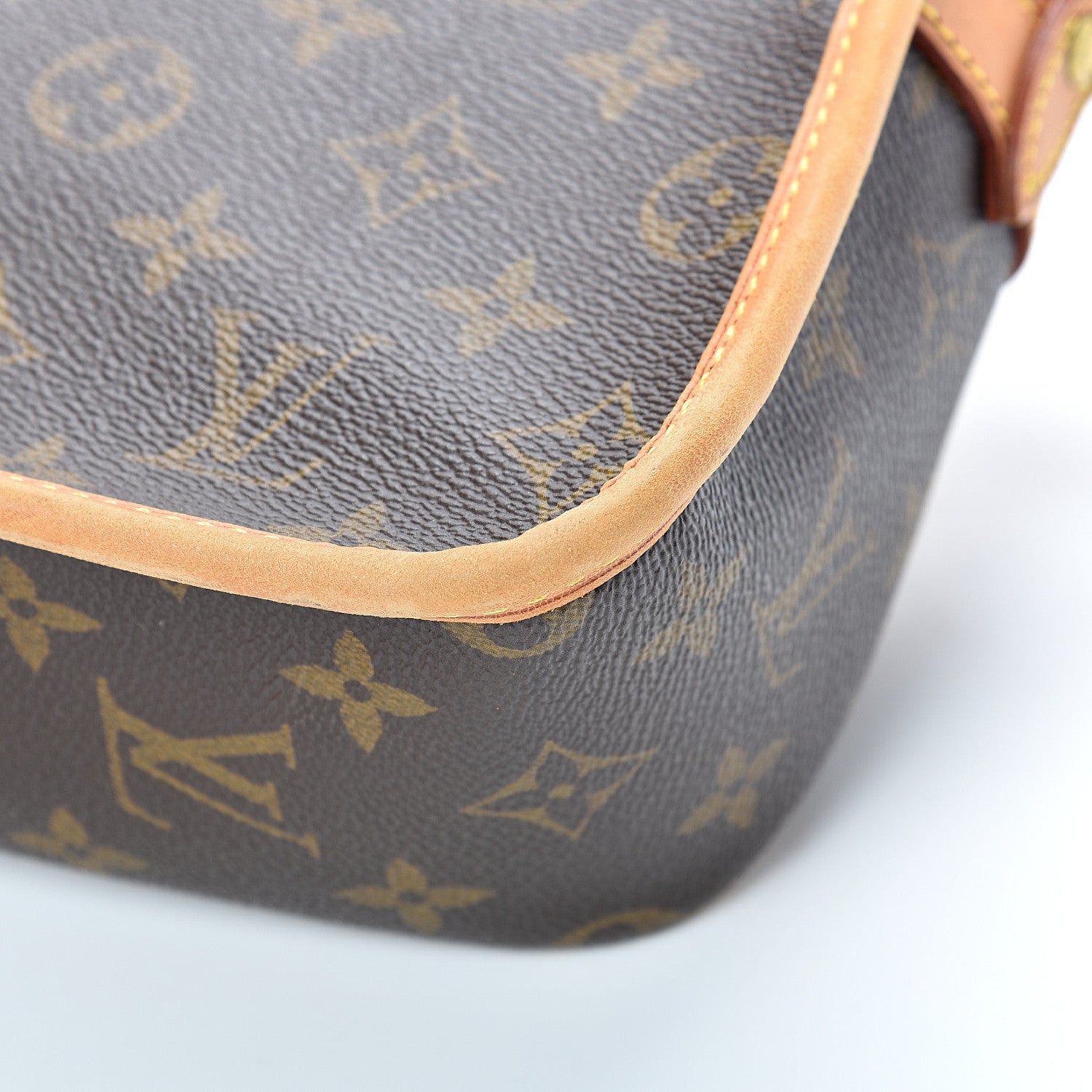 Louis Vuitton Monogram Sologne 10 of 15