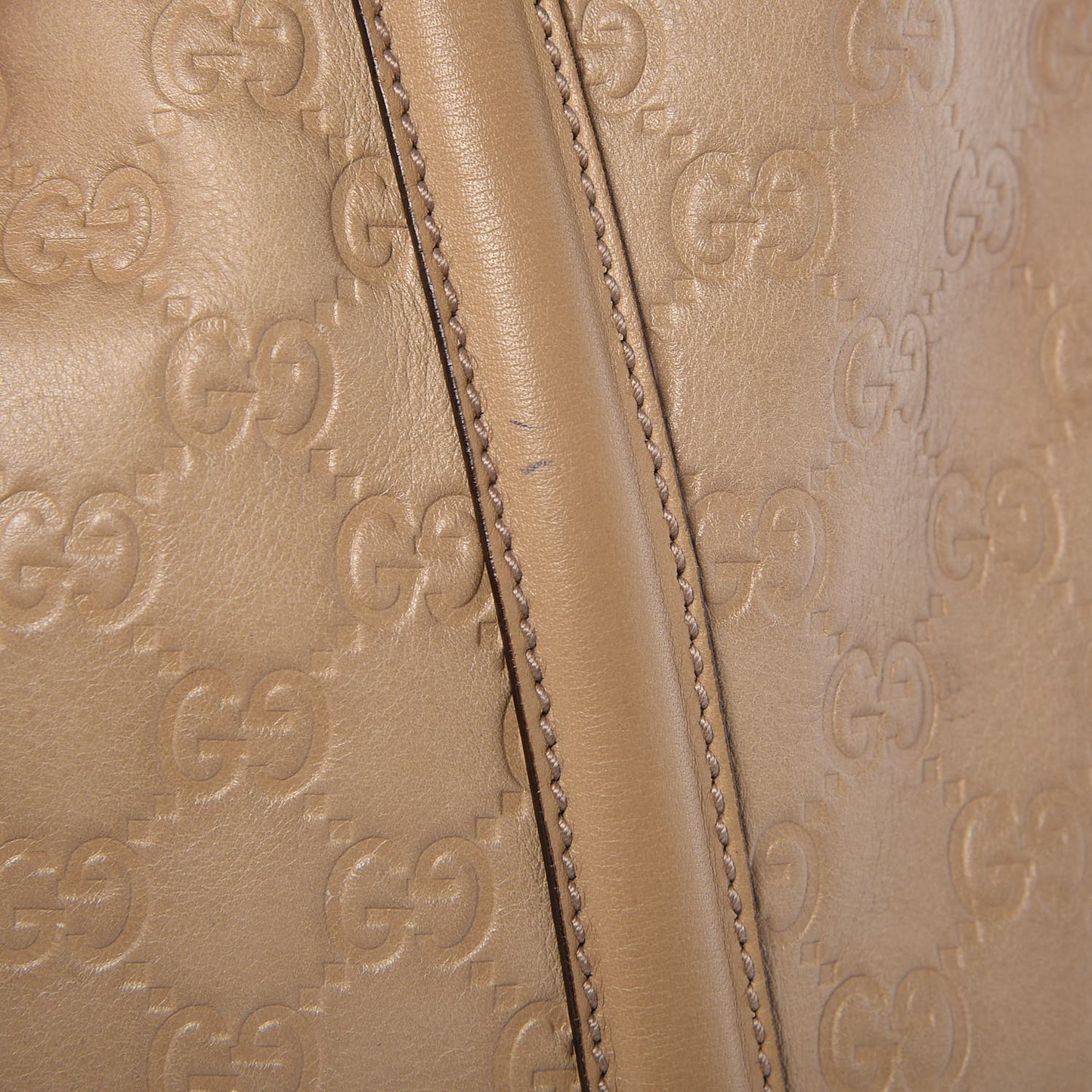 Guccissima Medium Britt Hobo Beige