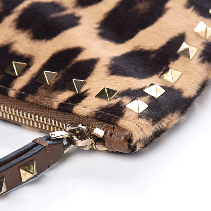 Valentino Garavani Calf Hair Leopard Print Rockstud Zip Wristlet Pouch Leopard 12 of 13