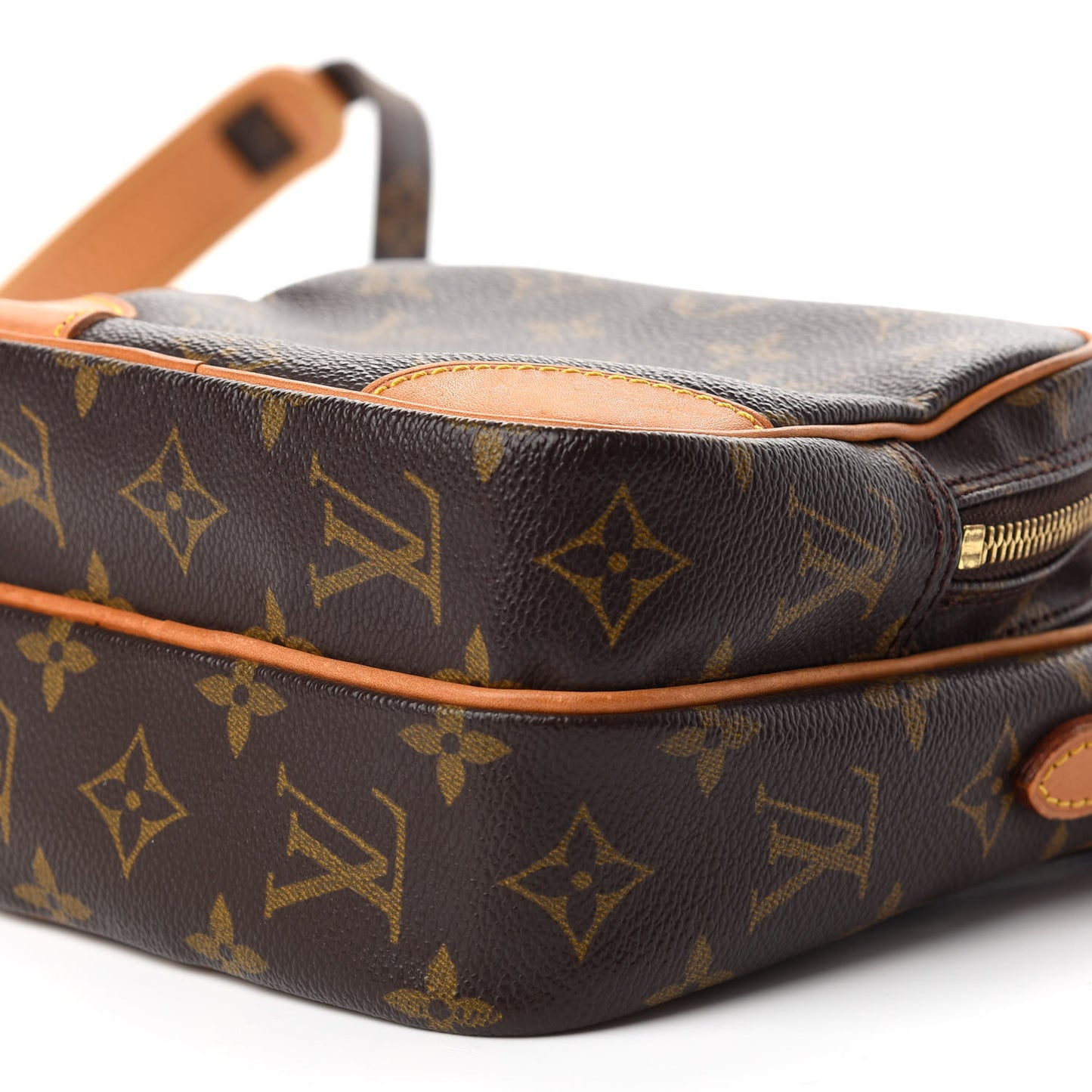 Monogram Amazone