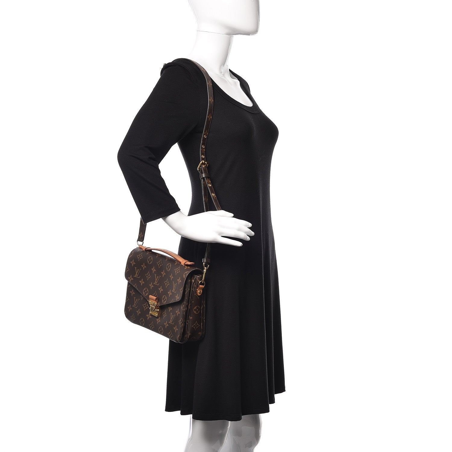 Louis Vuitton Monogram Pochette Metis 2 of 8