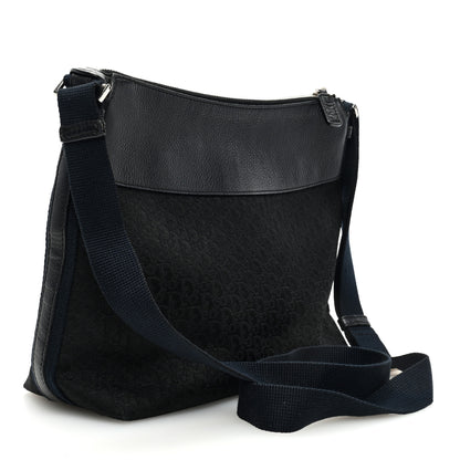 Christian Dior Monogram Street Chic Messenger Black 3 of 10