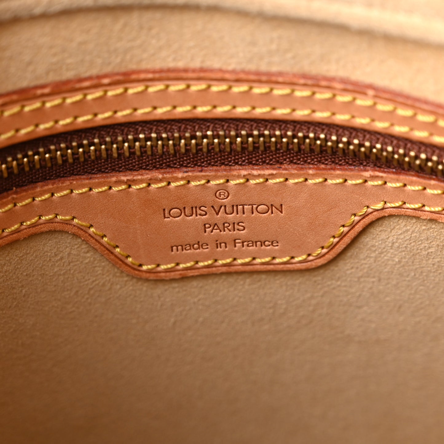 Monogram Looping MM