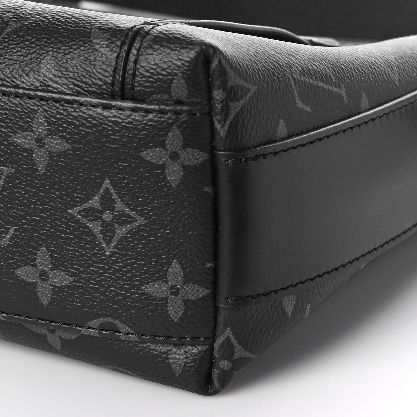 Monogram Eclipse Odyssey Messenger PM