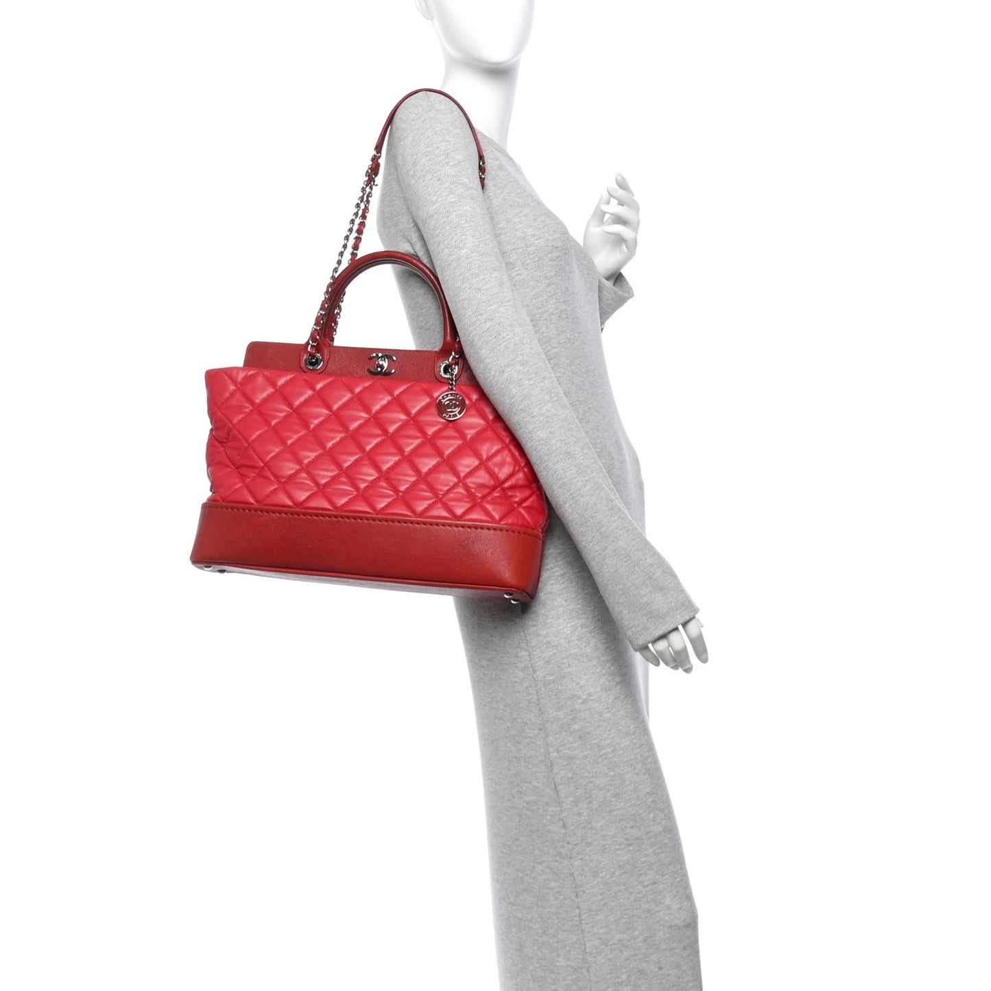Calfskin Caviar Quilted Large Shopping Tote Red