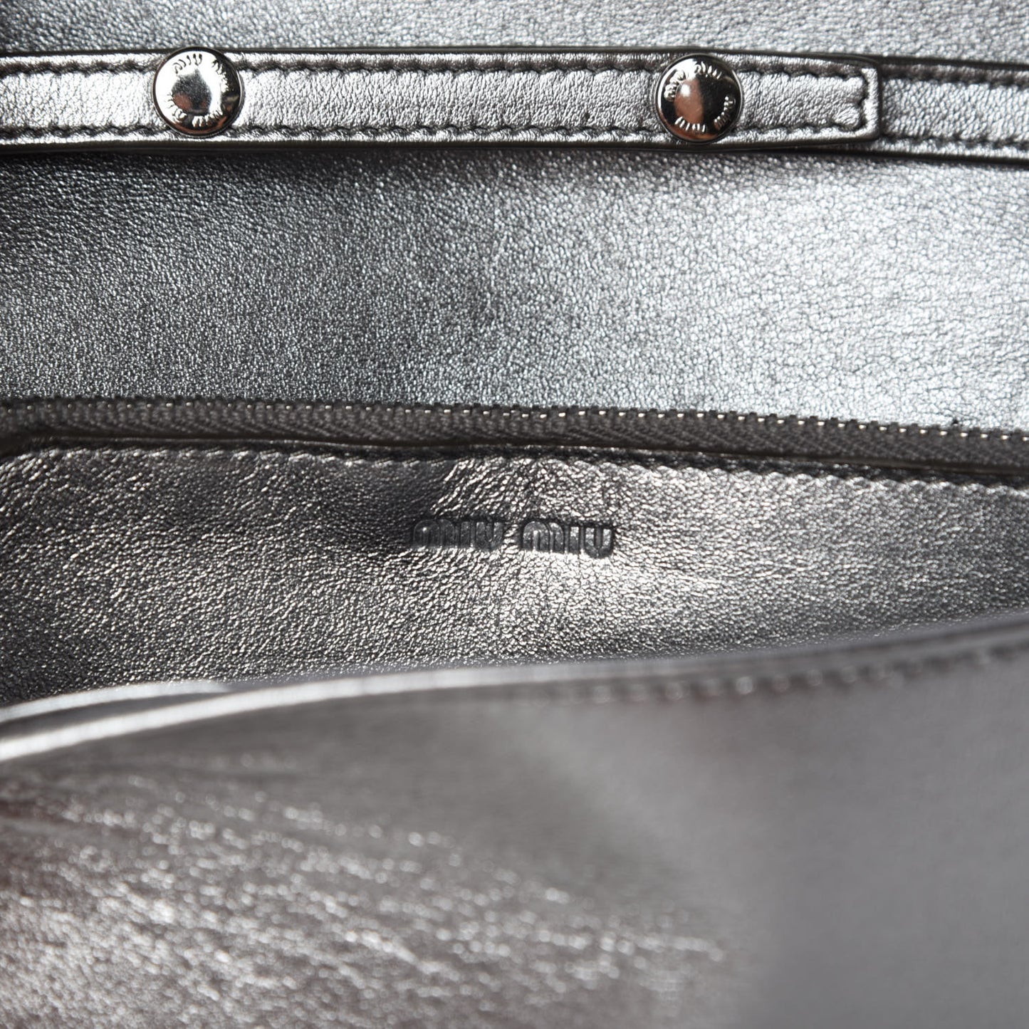Nappa Crystal Chain Crossbody Cromo