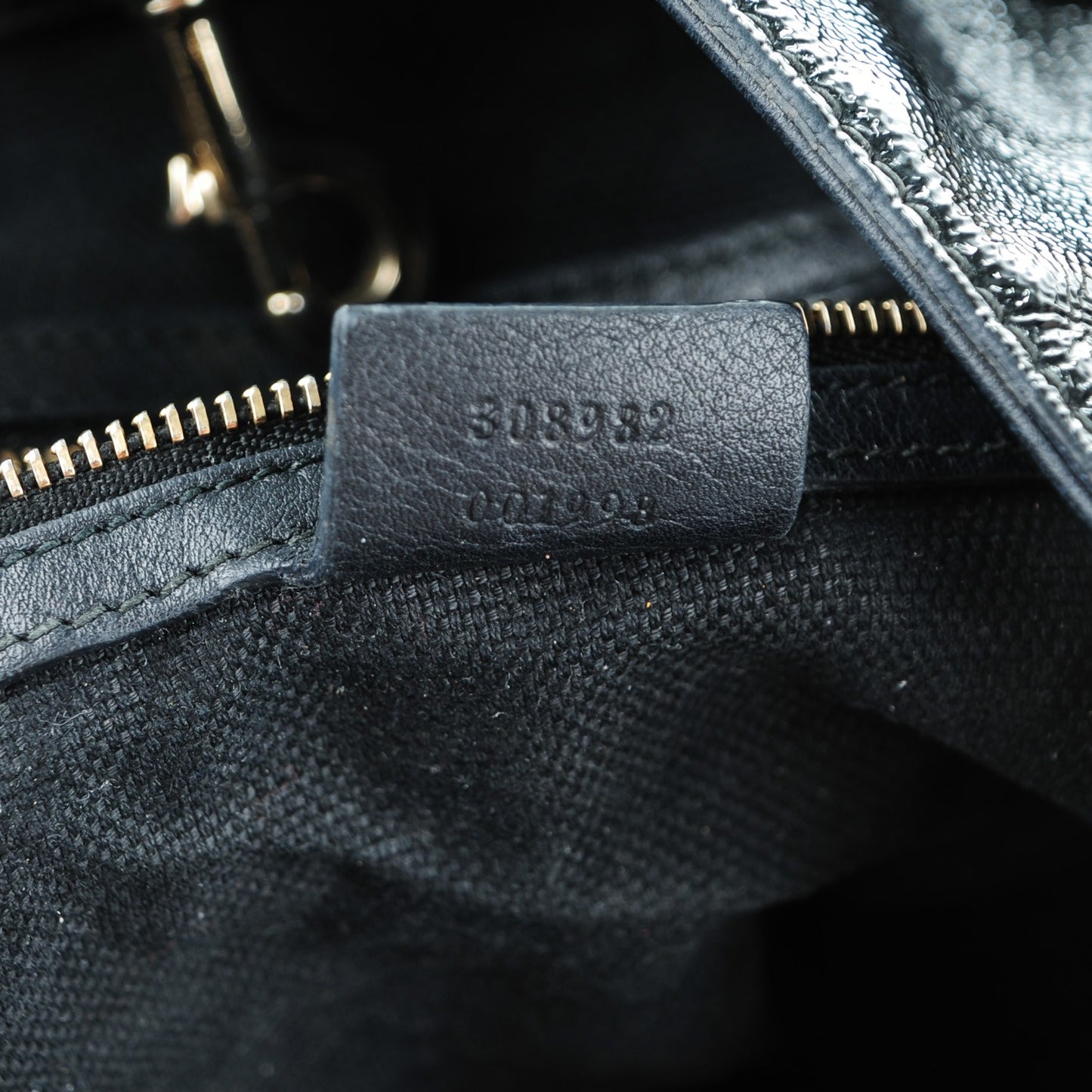 Patent Medium Soho Chain Shoulder Bag Black