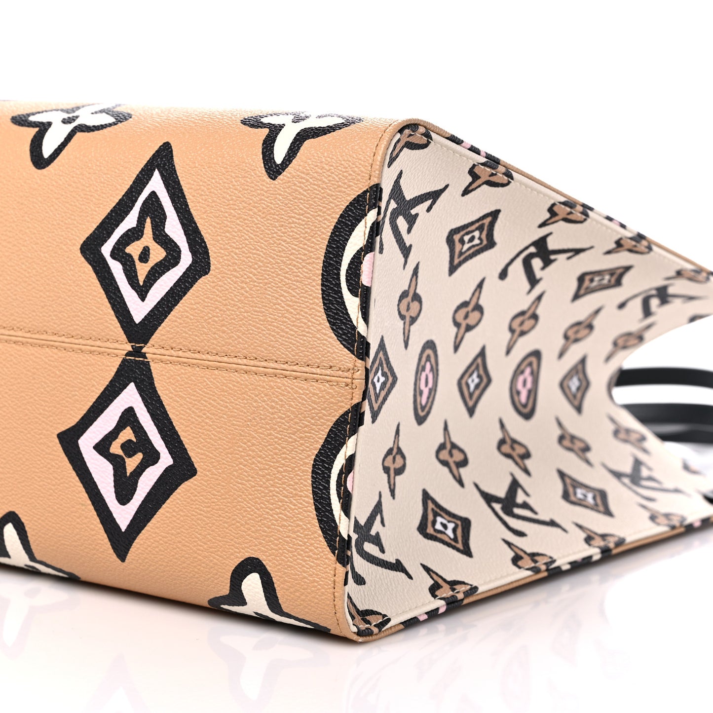Monogram Giant Wild At Heart Onthego GM Arizona