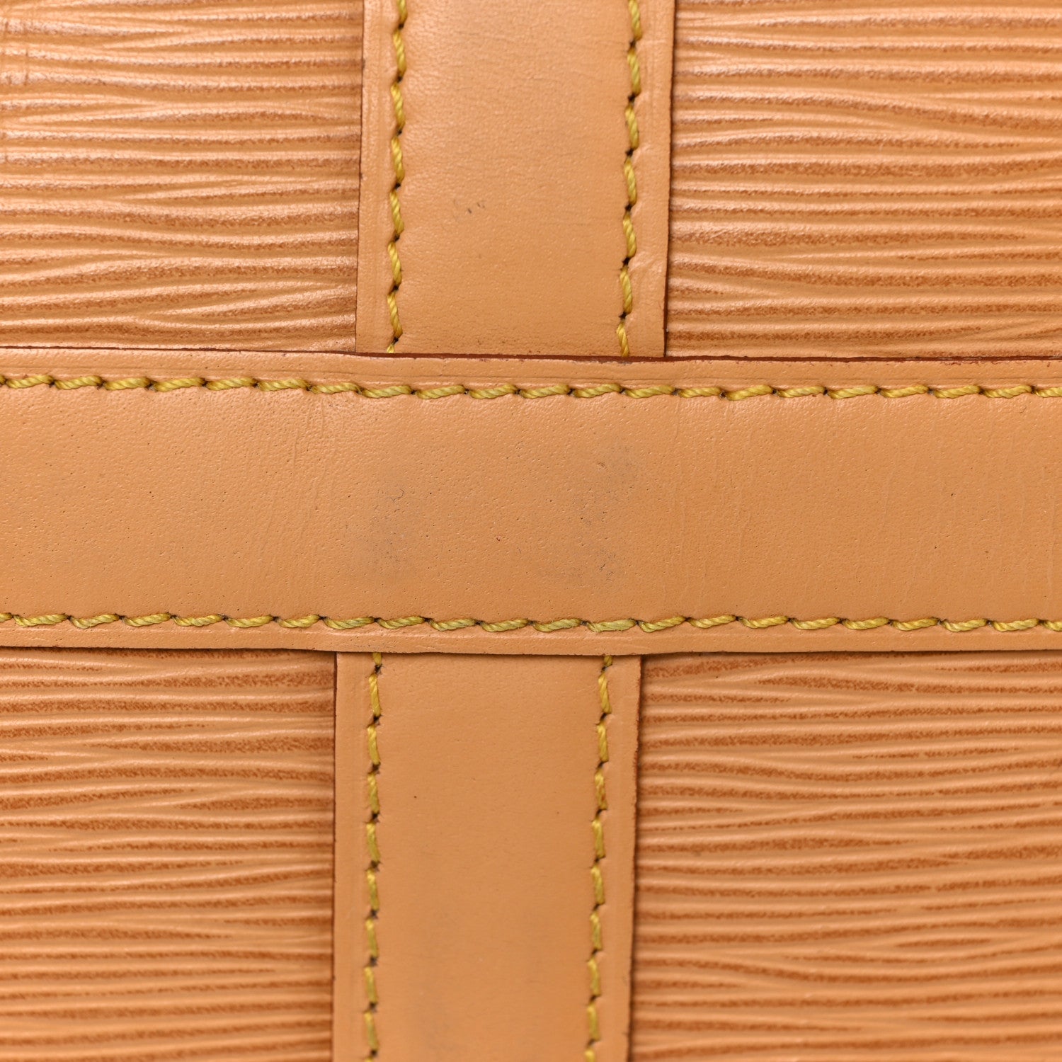 Louis Vuitton Epi Keepall 45 Winnipeg 29 of 32