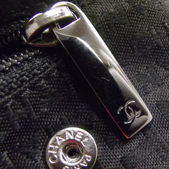 Caviar Square Stitched Bag Black